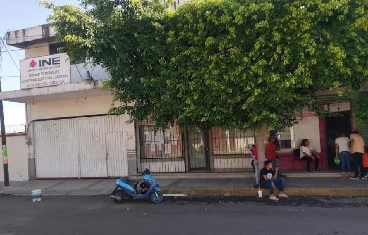 Reduce personal INE en Cuautla por casos de covid-19