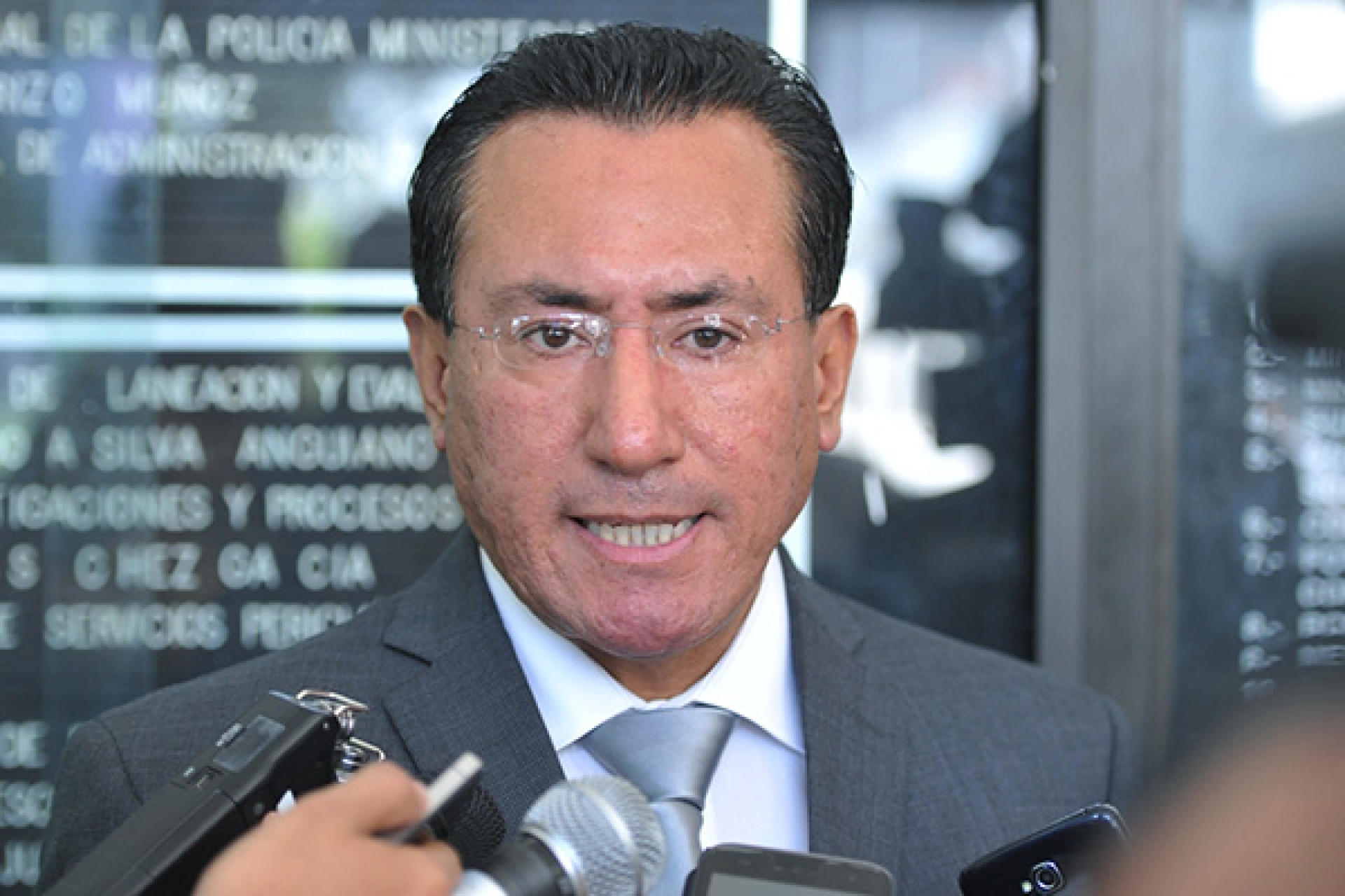 La inexplicable permanencia del fiscal anticorrupción