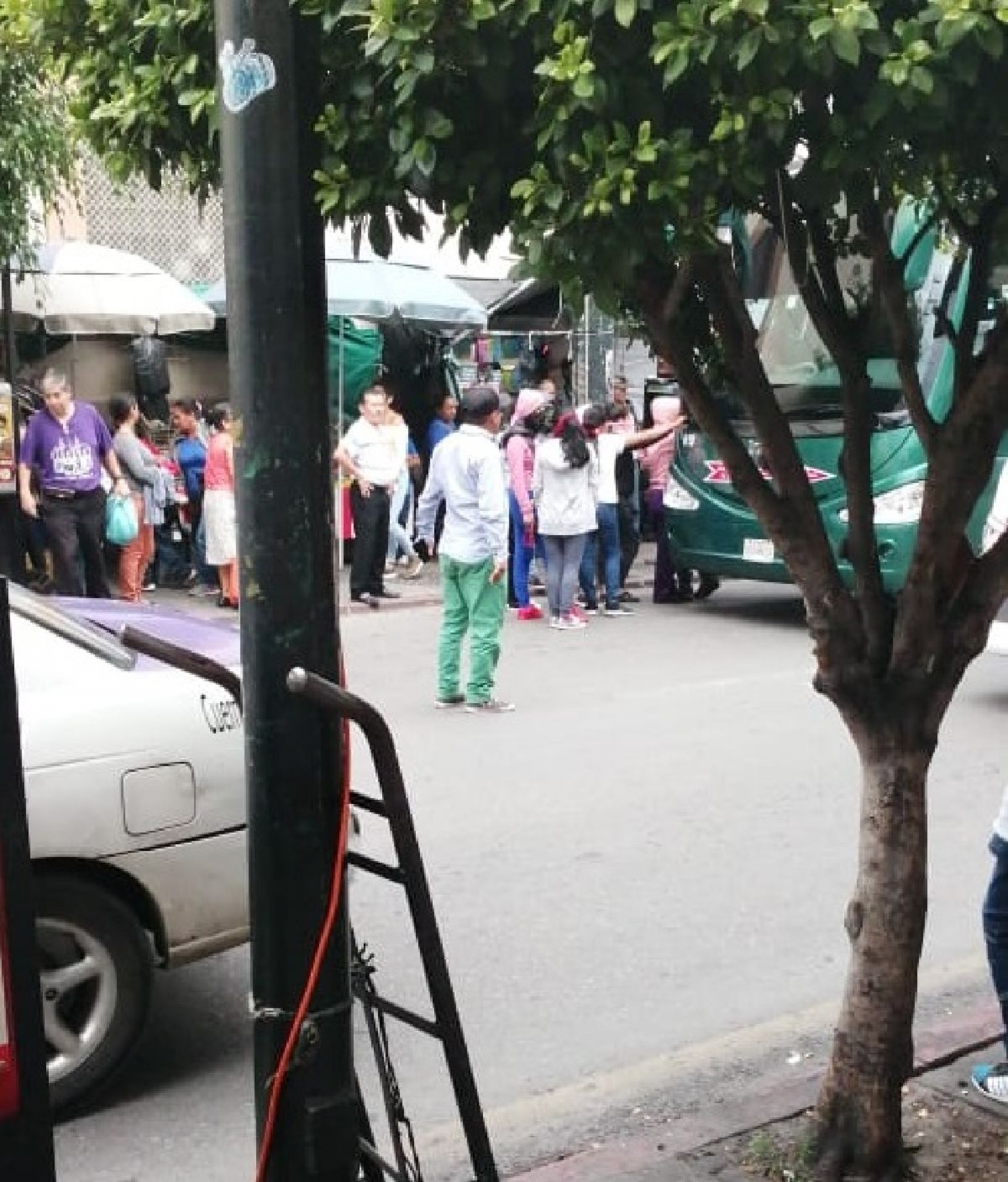 Encapuchadas retienen autobuses en Cuernavaca