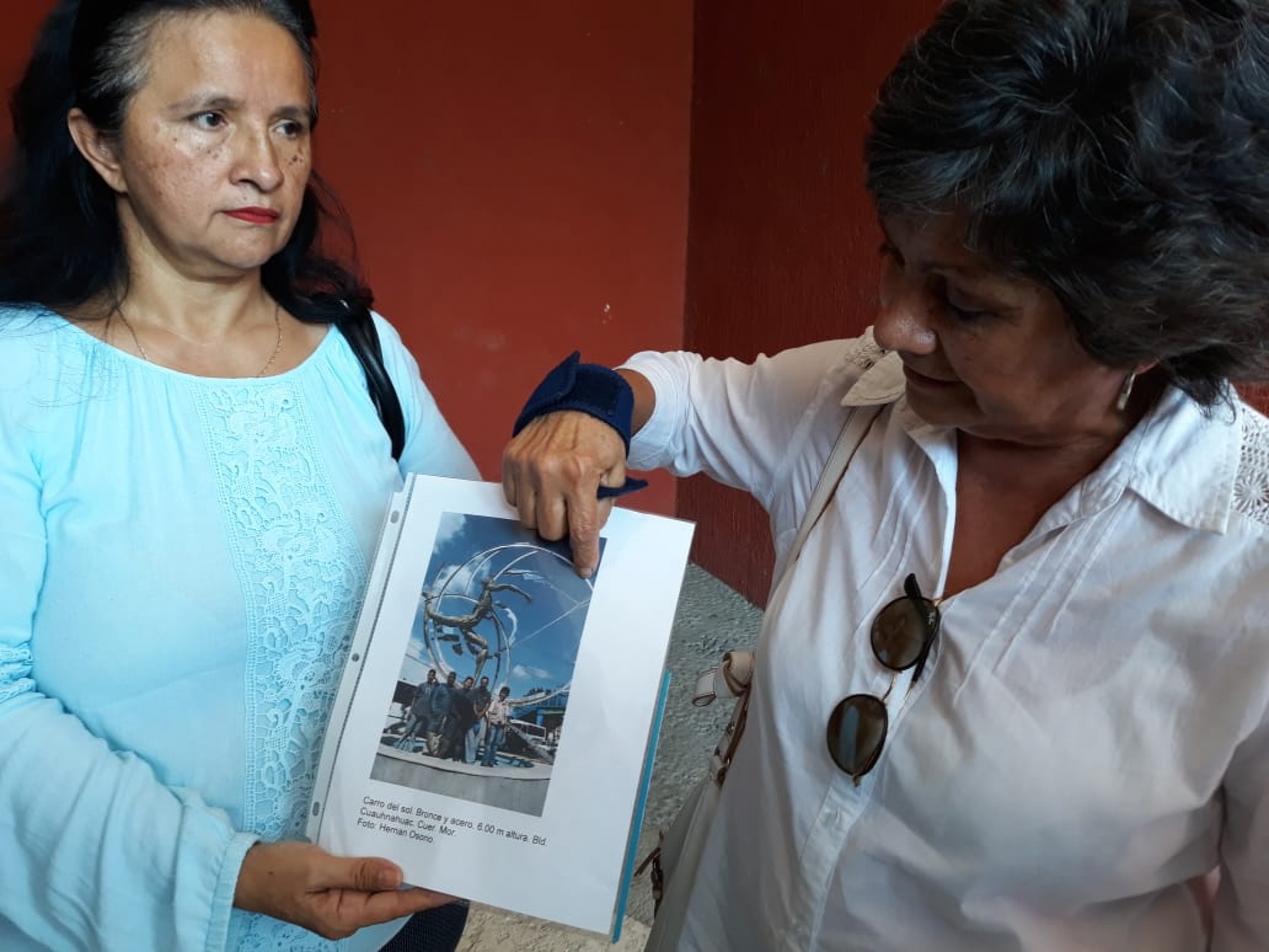 Analiza escultora proceder legalmente por daño a su obra 'Carro del Sol'