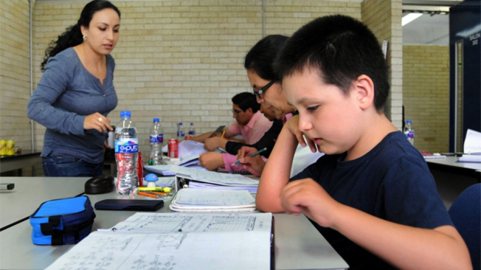 Niño genio de 9 años cursa diplomado de Química en la UNAM