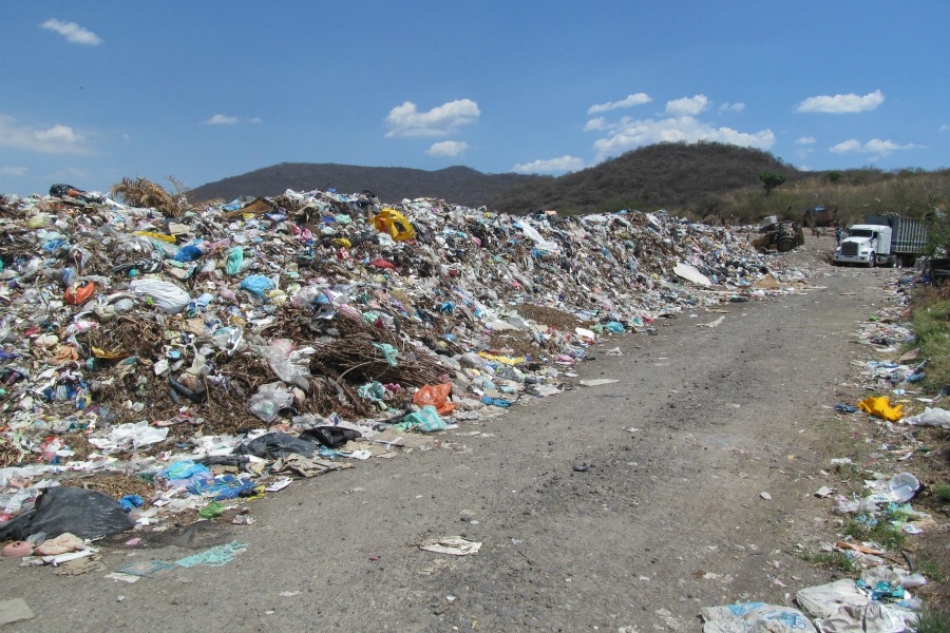 Saturado, “centro de transferencia” de basura de Tlaltizapán