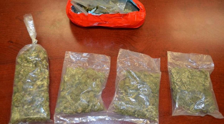 En hechos distintos, arrestaron a seis personas con droga