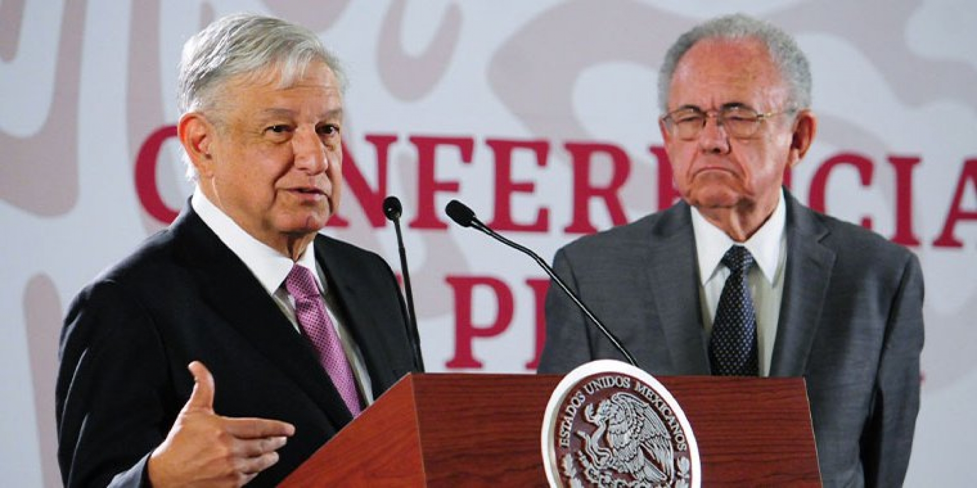 AMLO afirma que está platicando con Jiménez Espriú sobre su renuncia