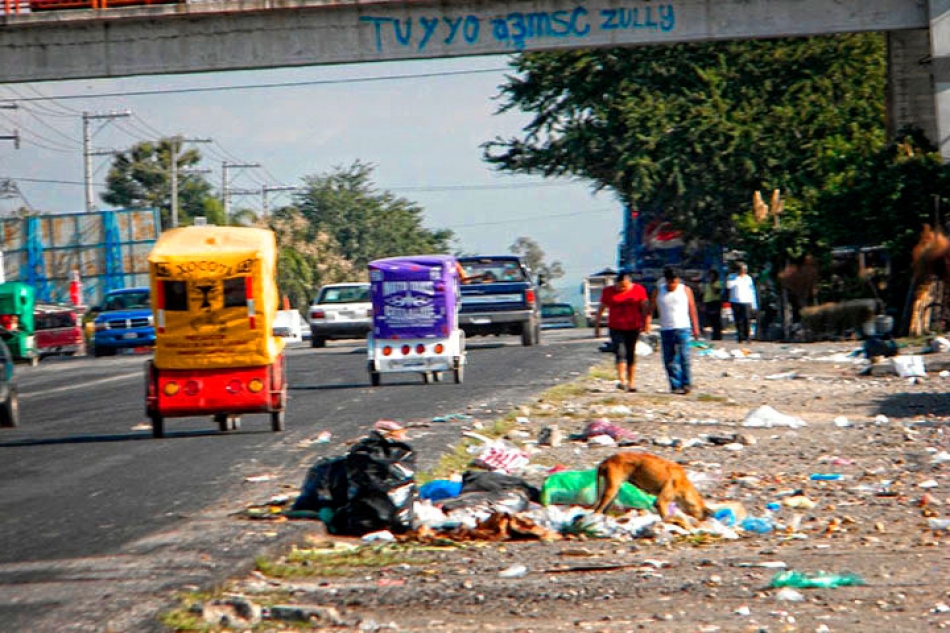 Denuncian fallas en alumbrado público y recolección de basura en Xoxocotla