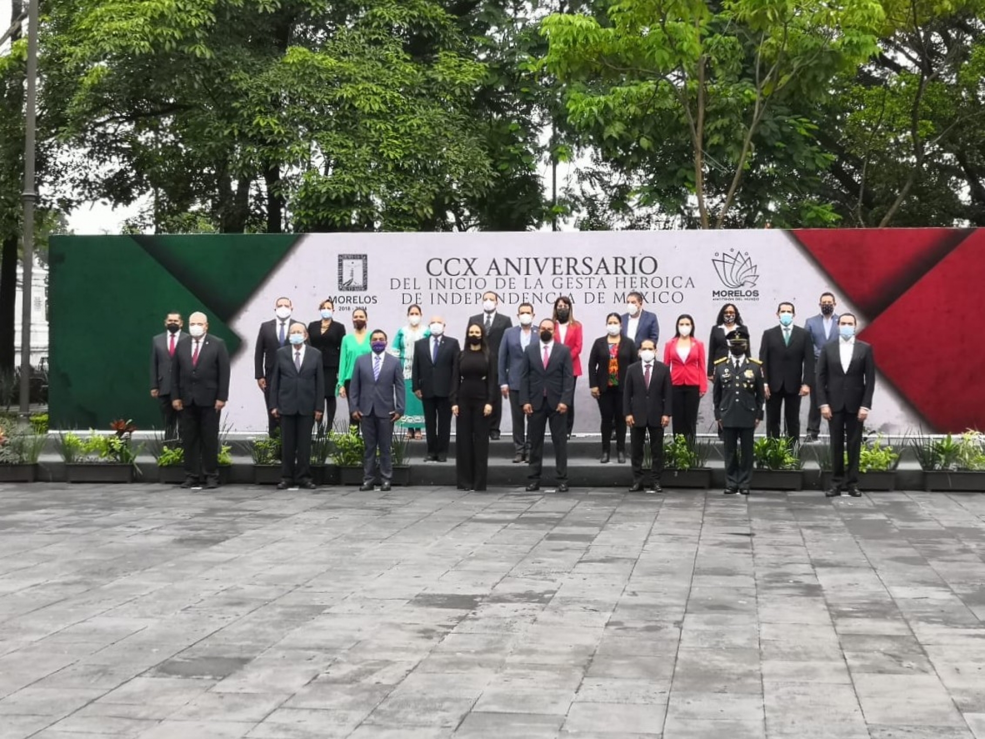 Conmemoran CCX aniversario del inicio de la Independencia de México