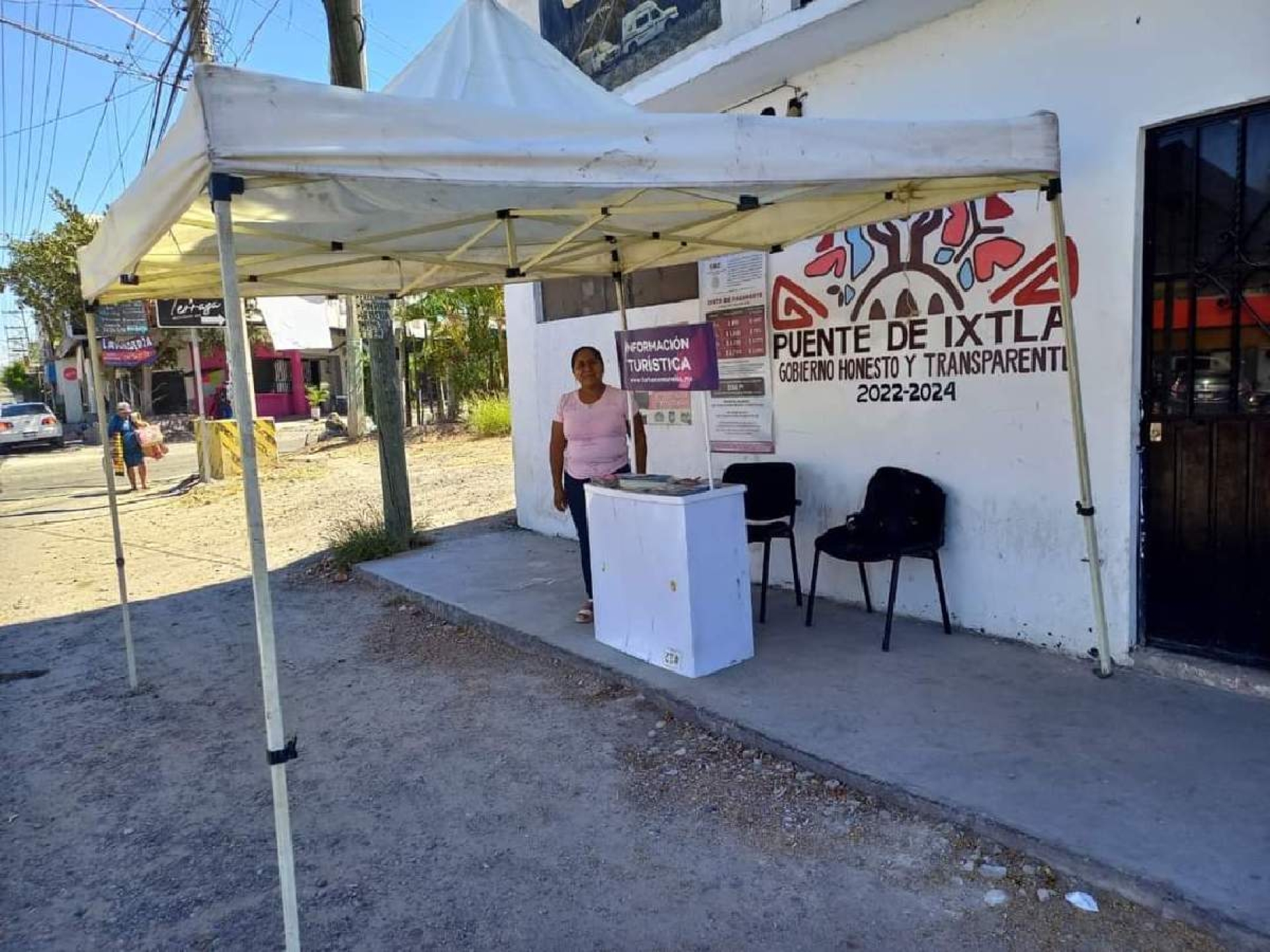 Instalan módulo de información turística en Puente de Ixtla