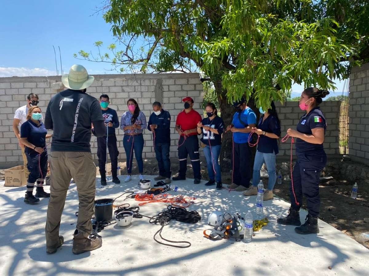 Capacitan a personal de Protección Civil de Yautepec