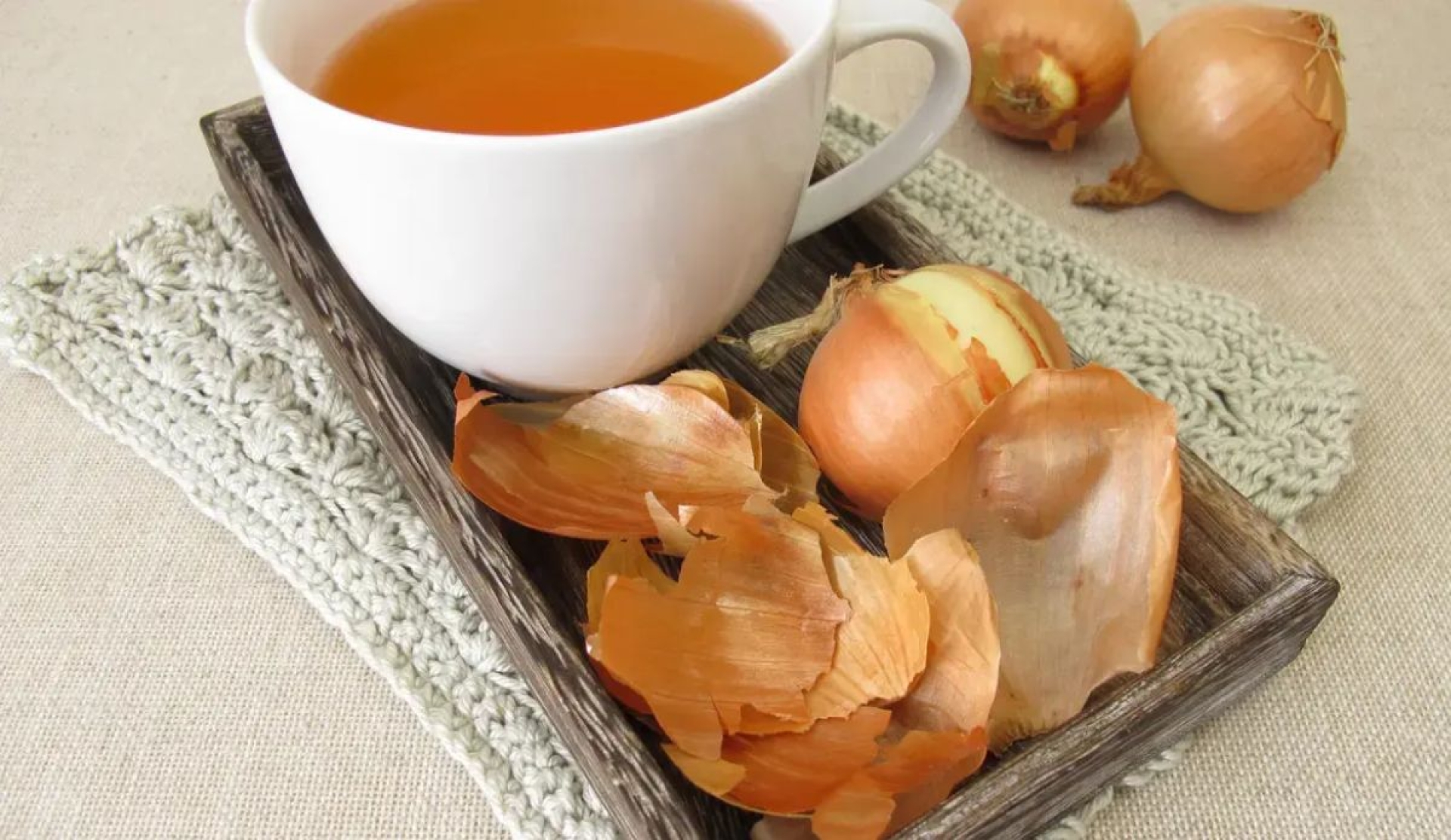 Infusión de cebolla para fortalecer defensas y cuidar la salud