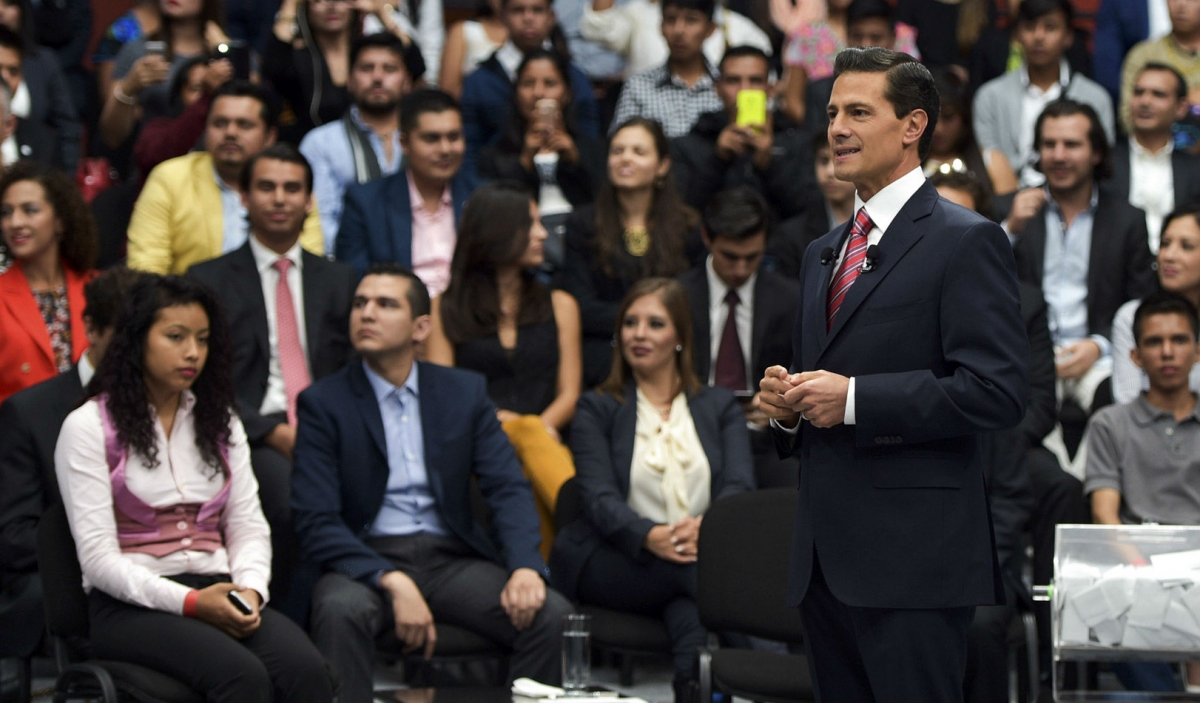 Esto tiene que hacer Peña para que millennials le den 'like'