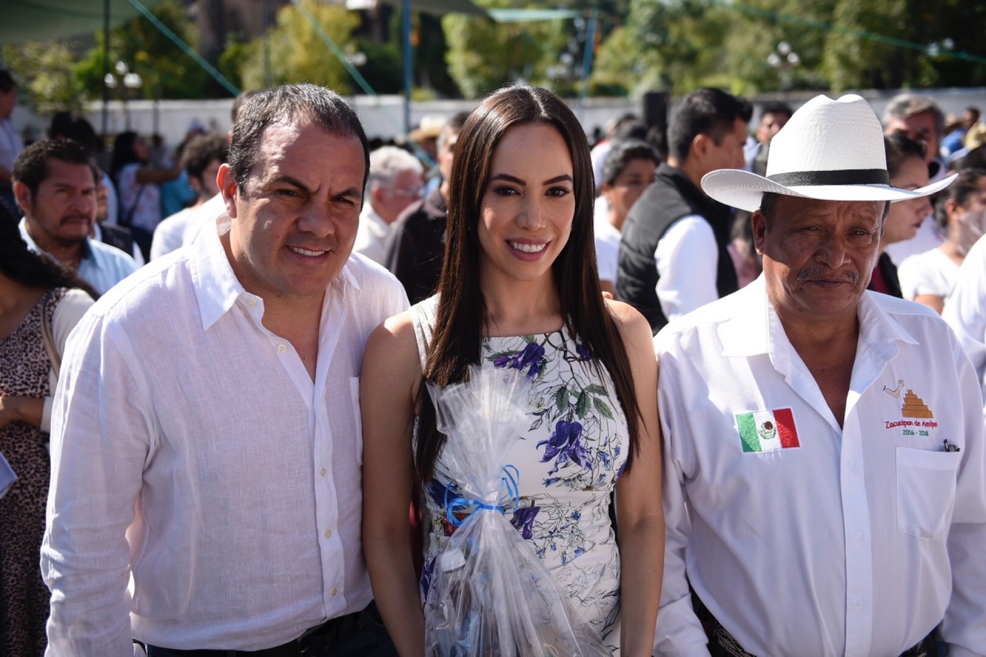 Avanza mantenimiento de camionetas especializadas del DIF Morelos