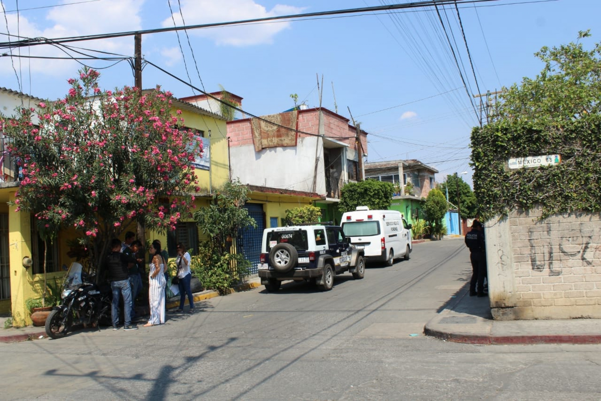 Hallan cadáver en una vivienda, en Tejalpa, y encuentran a dos niños con lesiones