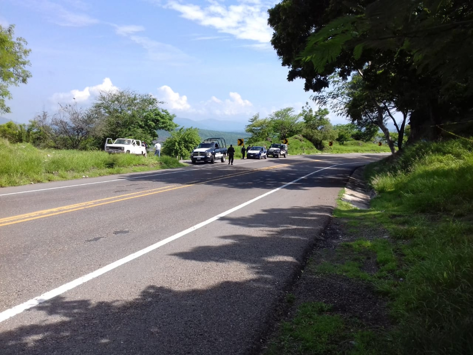 Encuentran el cadáver de un hombre en un paraje de Amacuzac