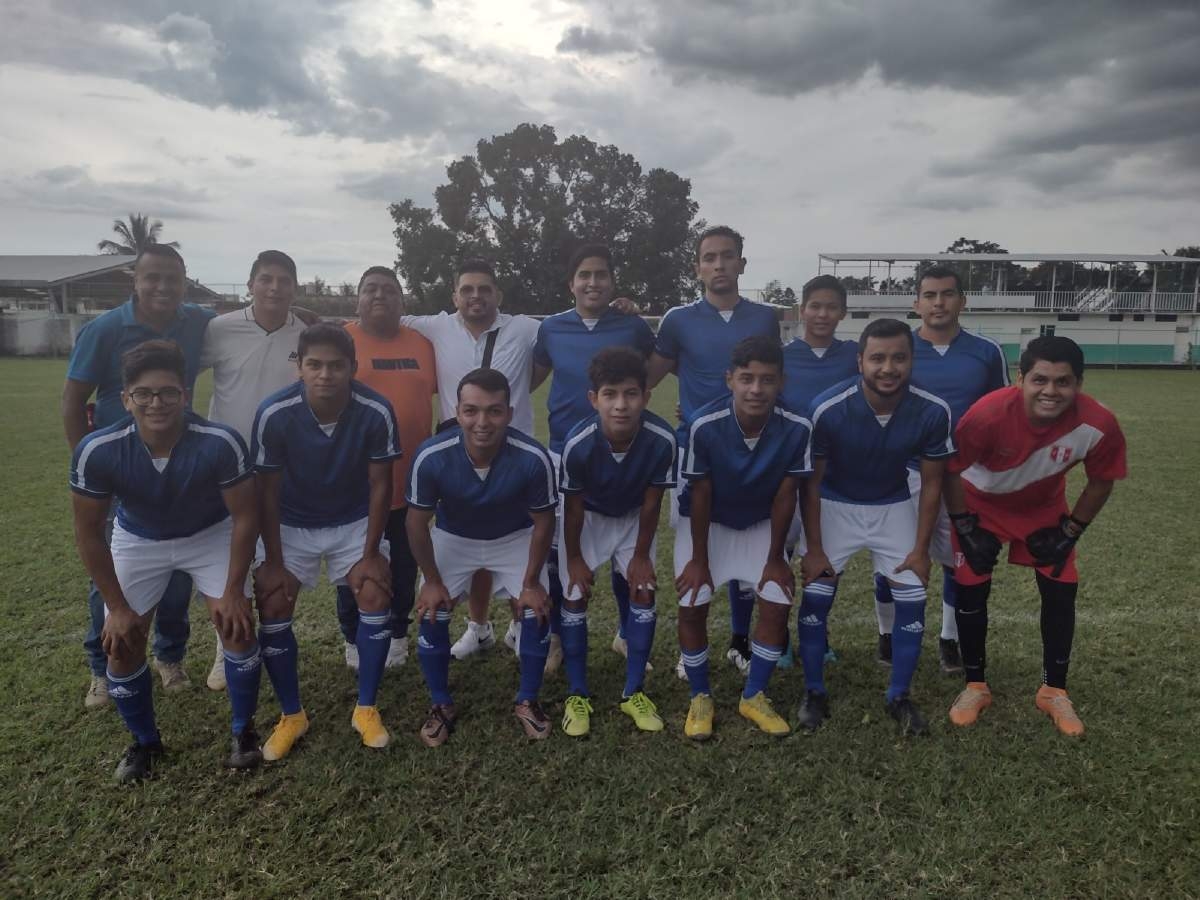 Achichipico da la vuelta en Zapata