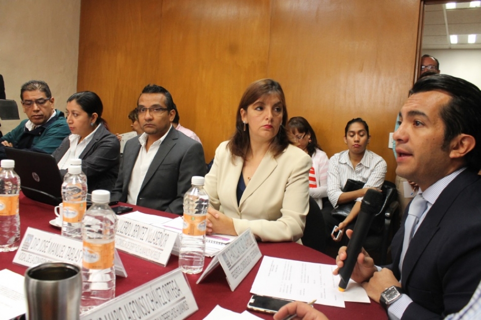 Lucero Benítez aseguró ante diputados que policías son obligados a extorsionar y a detener a inocentes