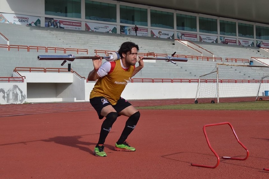 Un morelense jugará con Coras FC