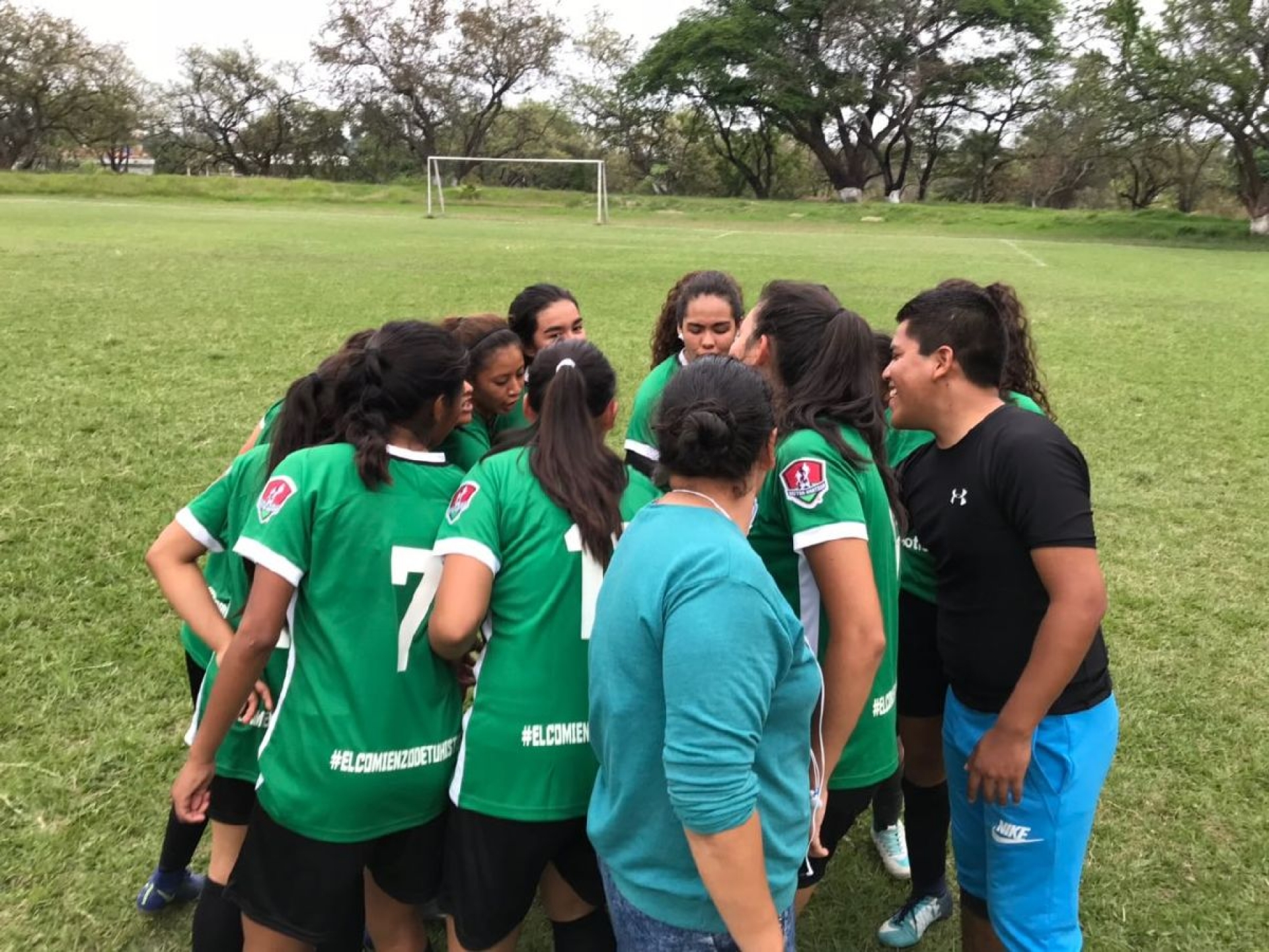Van por su boleto para semifinales