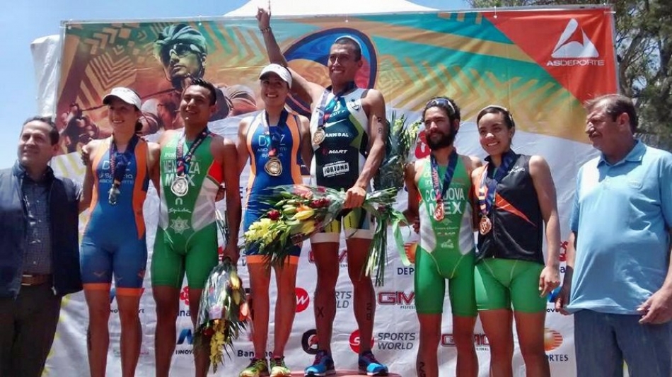 Gana Irving Adrián Pérez 28° Triatlón Valle de Bravo