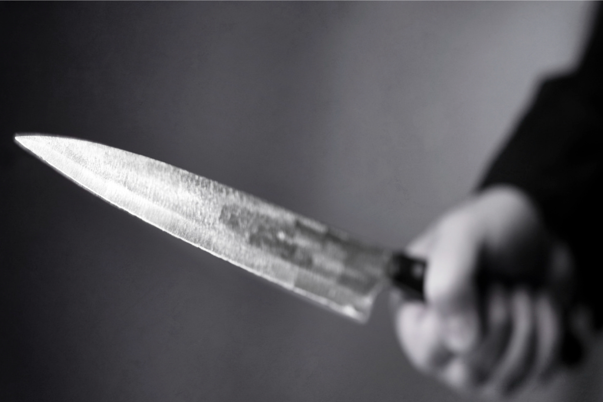 Acuchillaron a cuatro individuos durante un asalto en Zacatepec