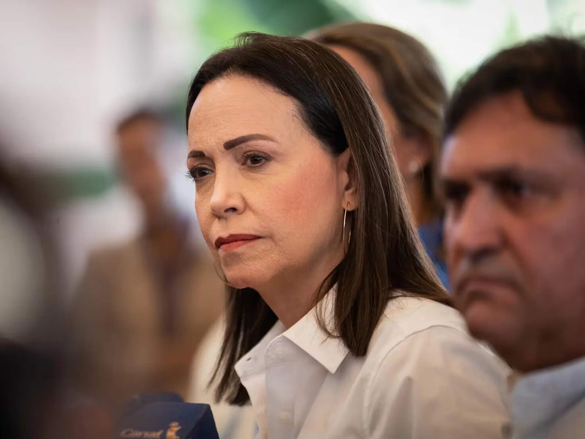 María Corina Machado denuncia atentado: vandalizan vehículos y cortan frenos