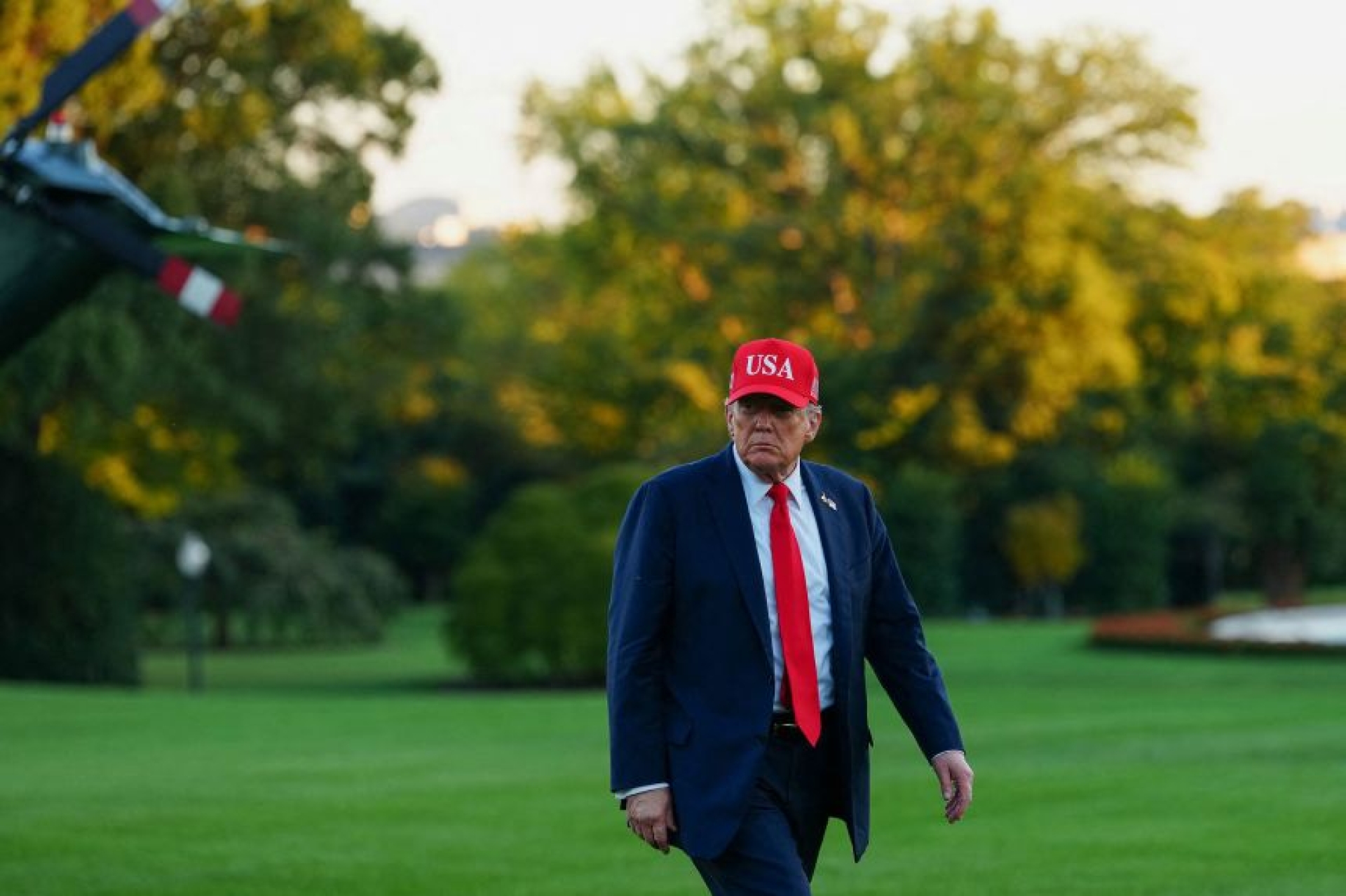 Trump confirma arancel del 25 % para camiones a partir de noviembre