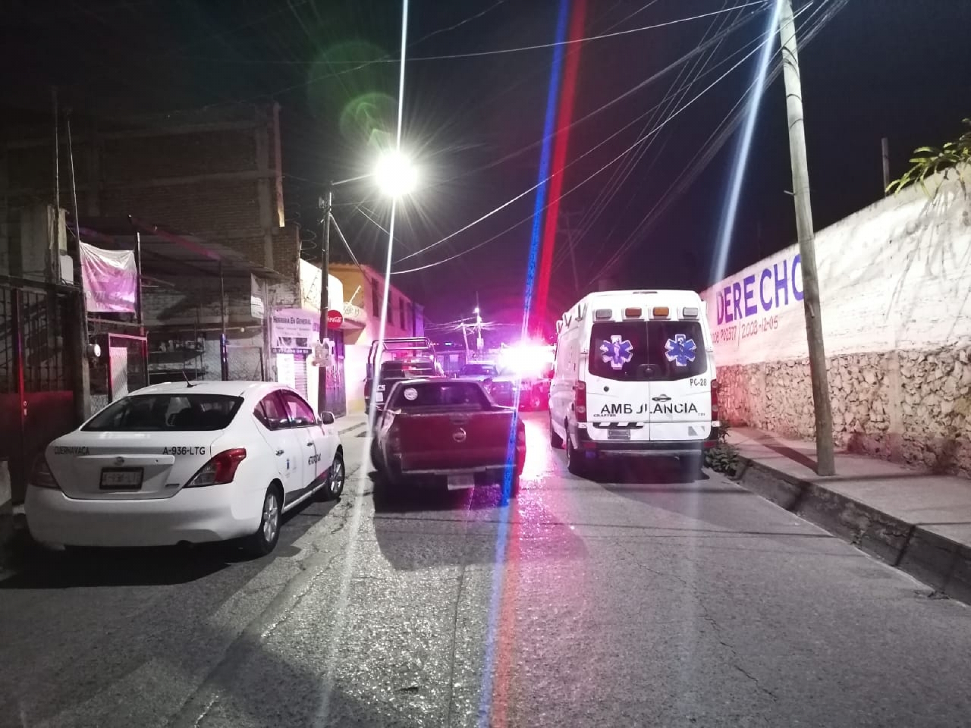Disparan contra dos hombres en la colonia Vista Hermosa, en Jiutepec; uno murió