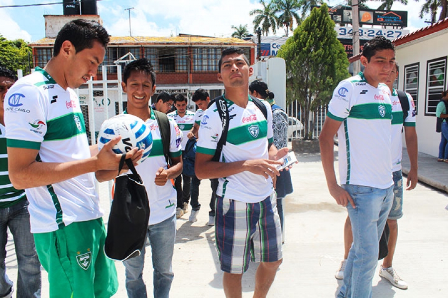 Jugadores de Zacatepec Siglo XXI realizarán firma de autógrafos en el kiosco del zócalo de Zacatepec
