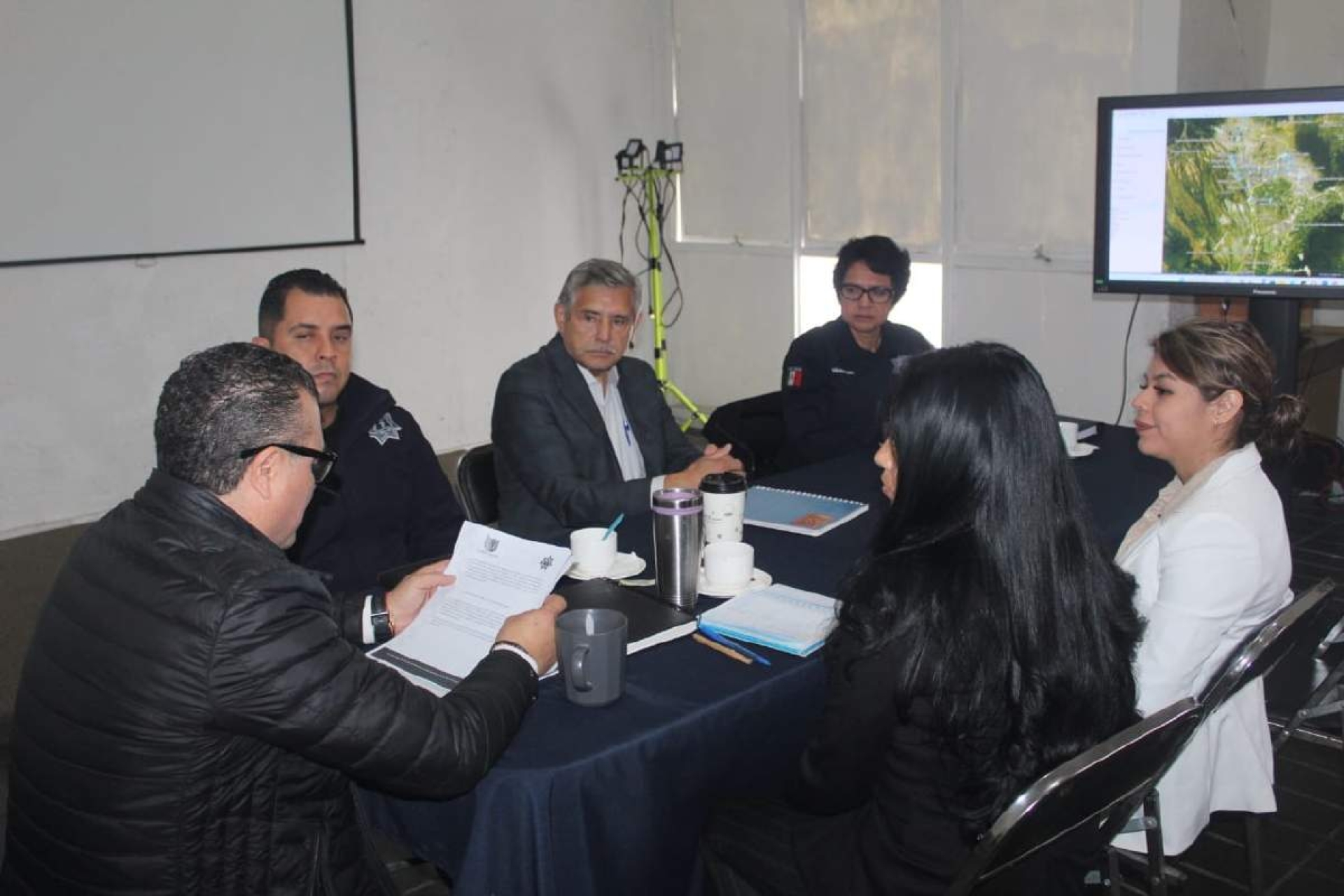 Confirma José Luis Urióstegui incremento salarial para policías de Cuernavaca a partir de enero