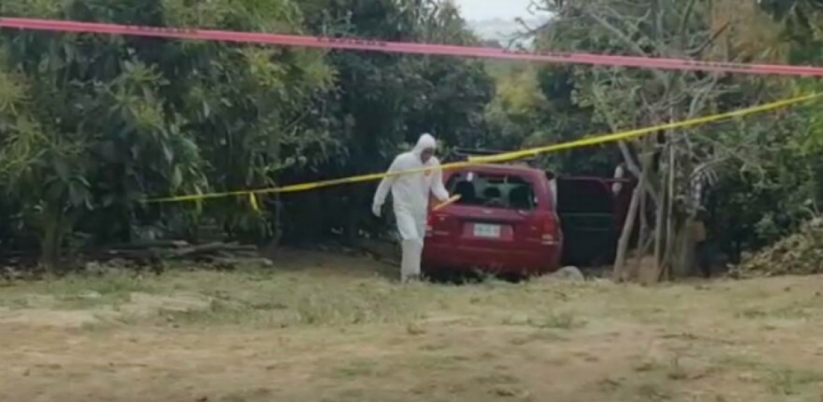 Encuentran cuatro cadáveres dentro de una camioneta, en Ocuituco