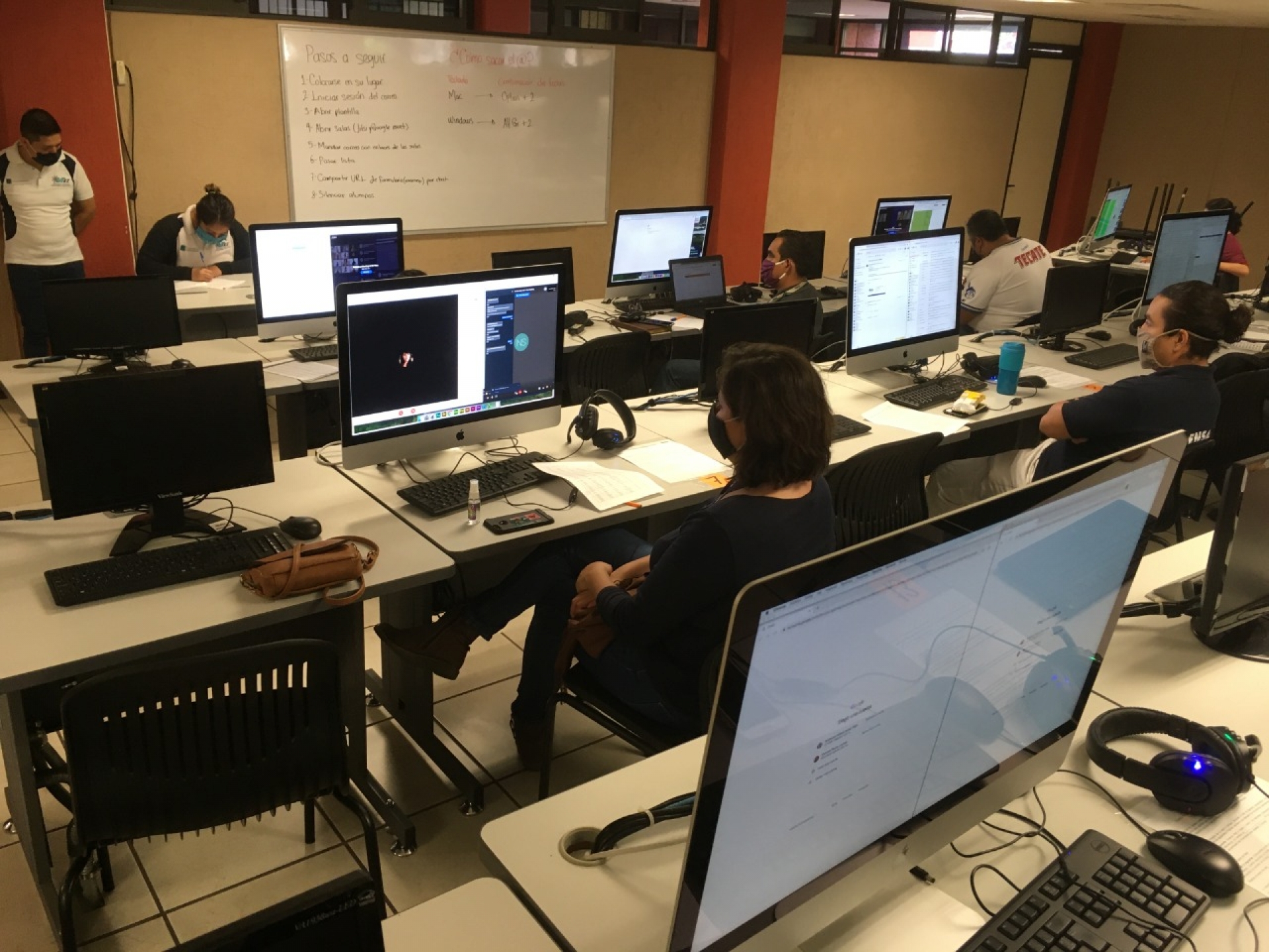 Aplica UTEZ simulacro de examen de admisión en línea