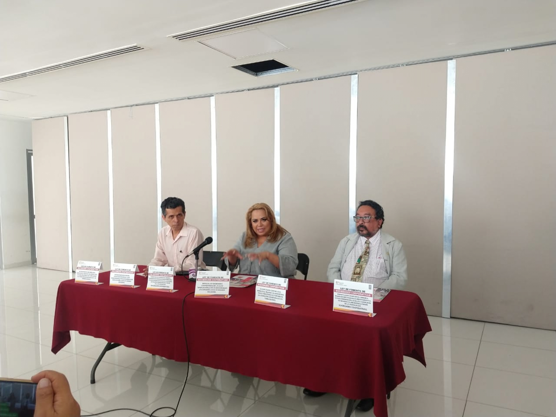 Presentan iniciativa de ley de sociedades cooperativas