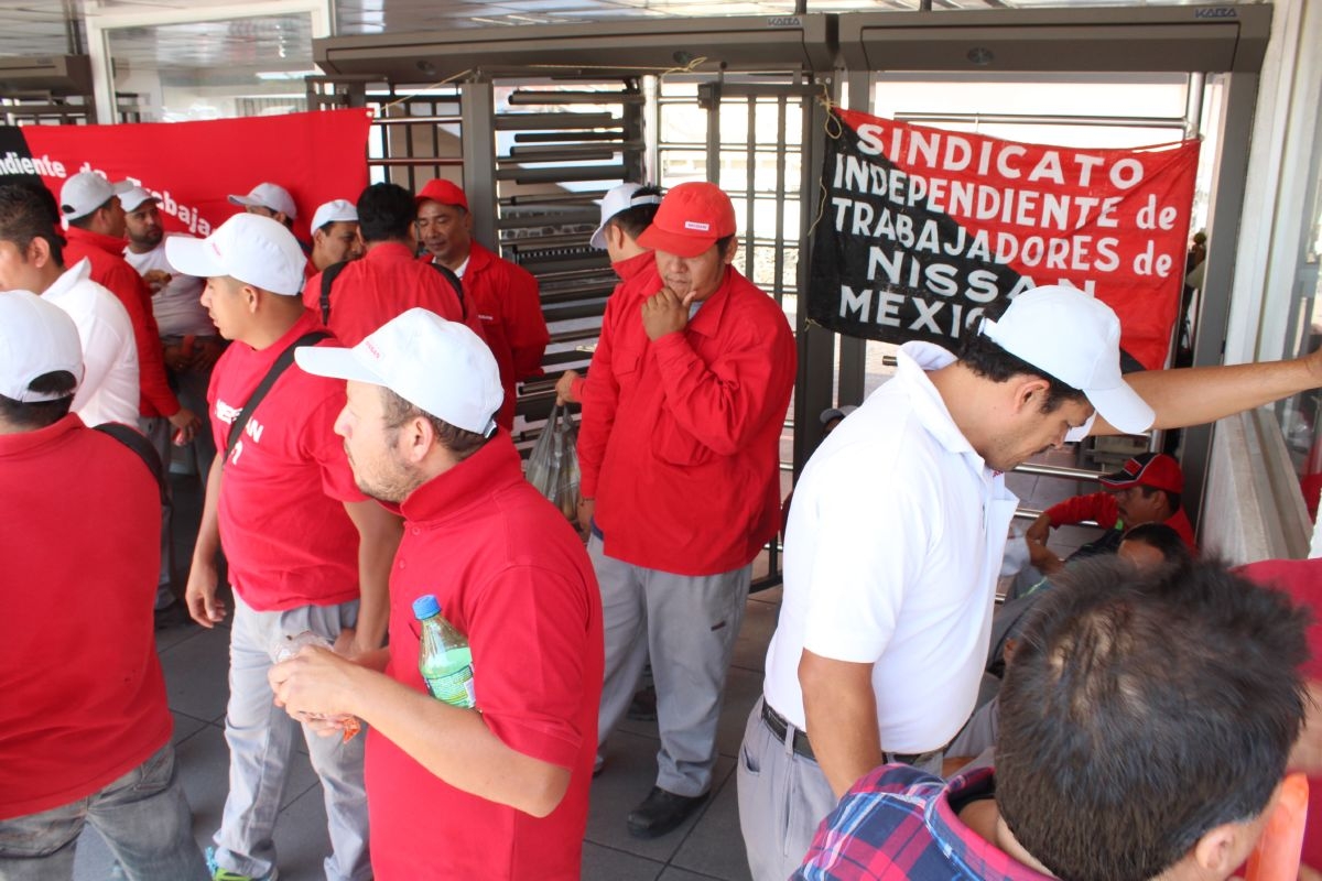 Estalla huelga en Nissan
