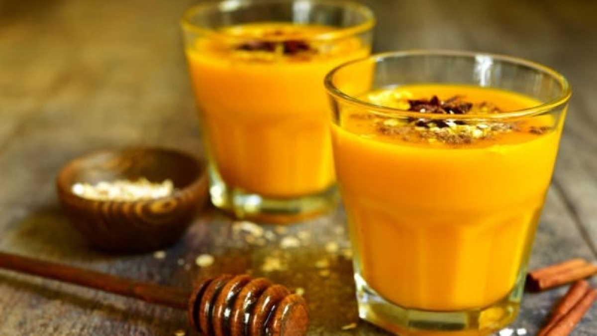 Disfruta de los sabores de otoño con esta rica agua de calabaza y piloncillo