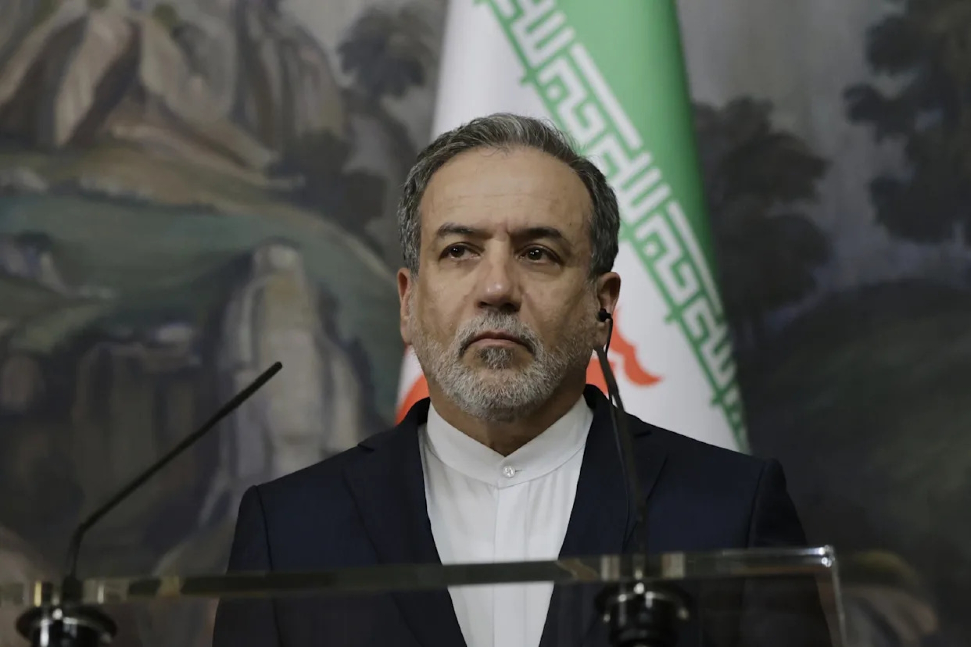Irán y EU estuvieron a un paso de firmar acuerdo, afirma Araqchí