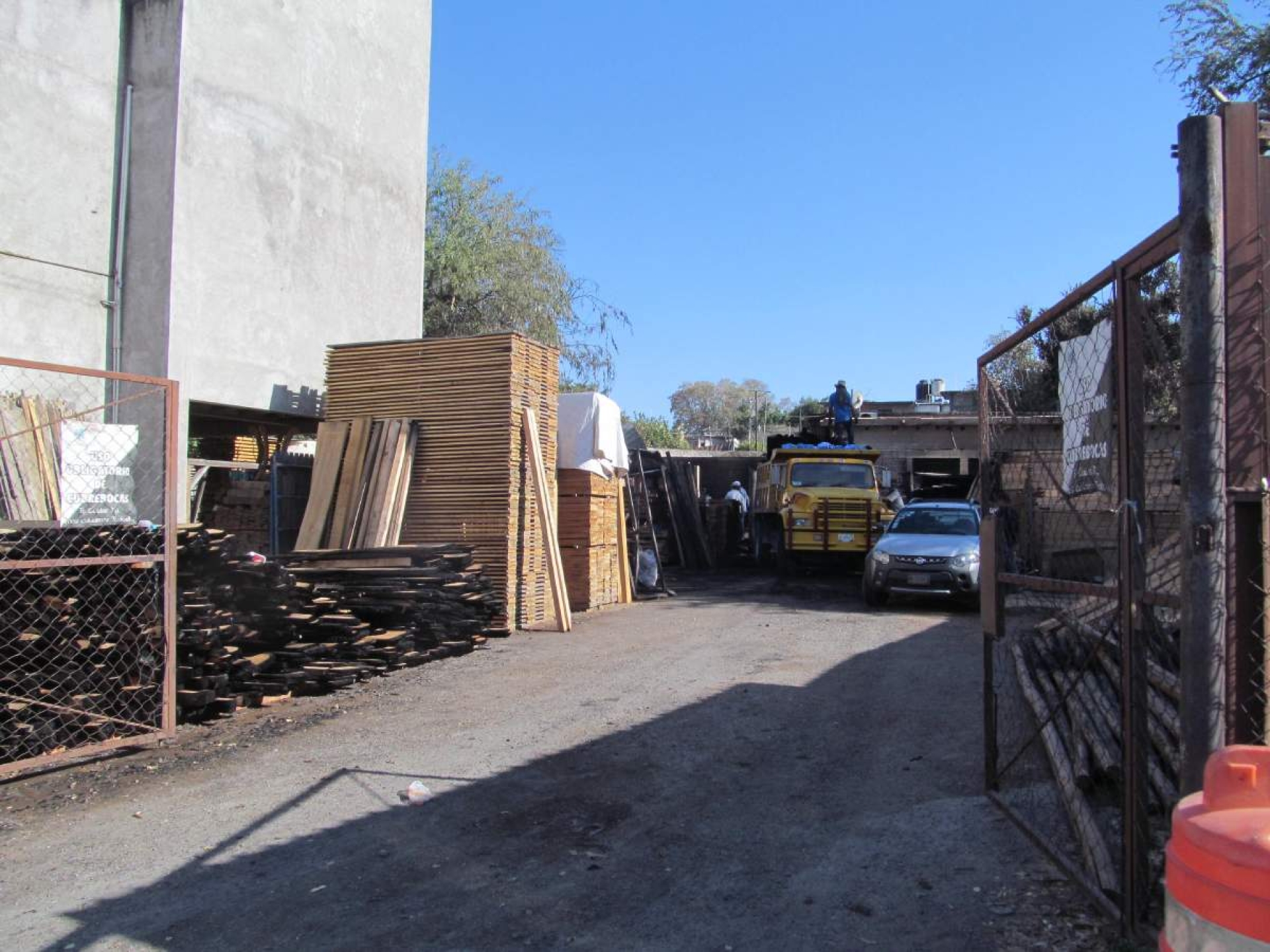Se incendia una maderería en Galeana
