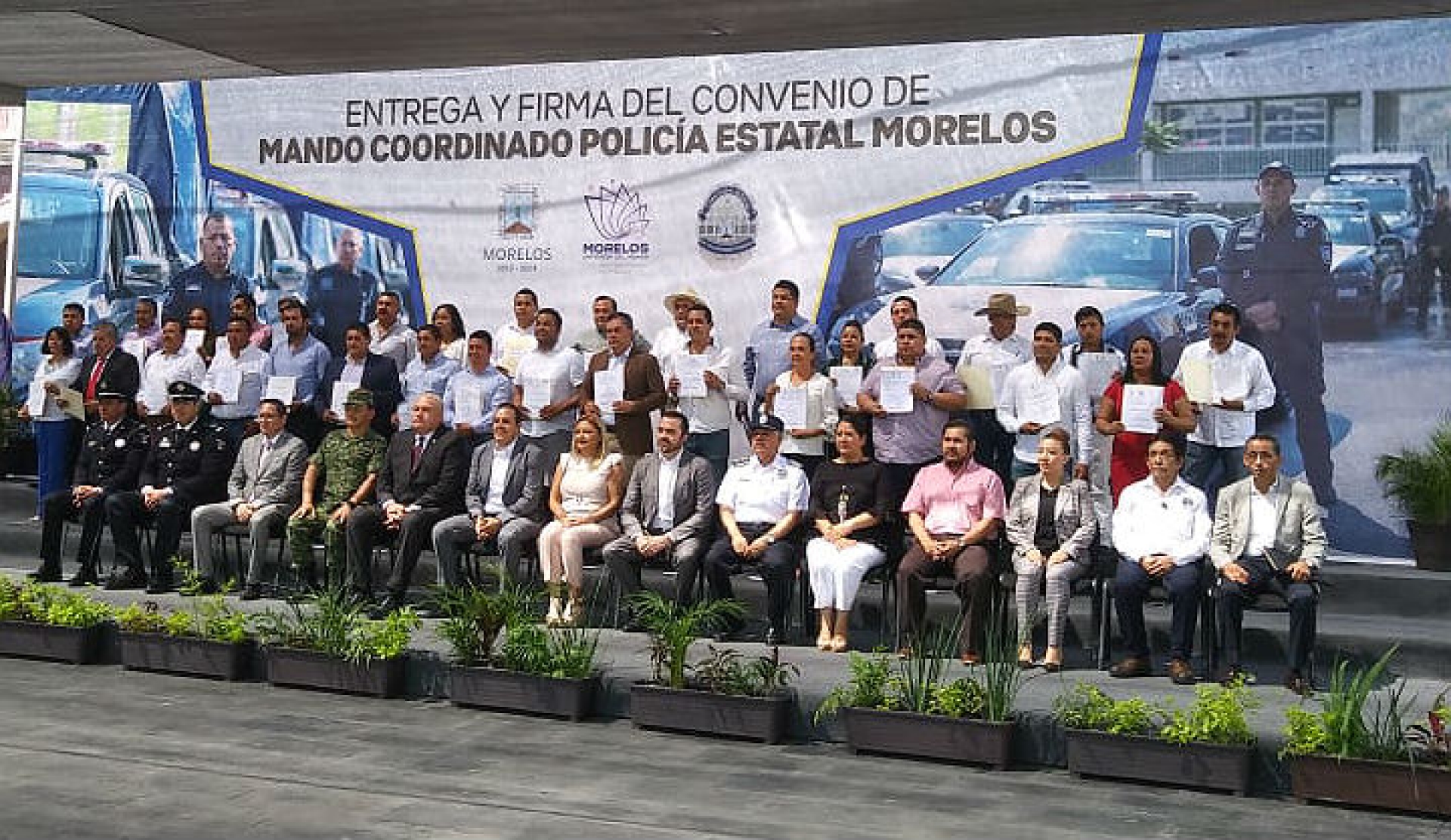 Realizan entrega y firma del convenio de Mando Coordinado