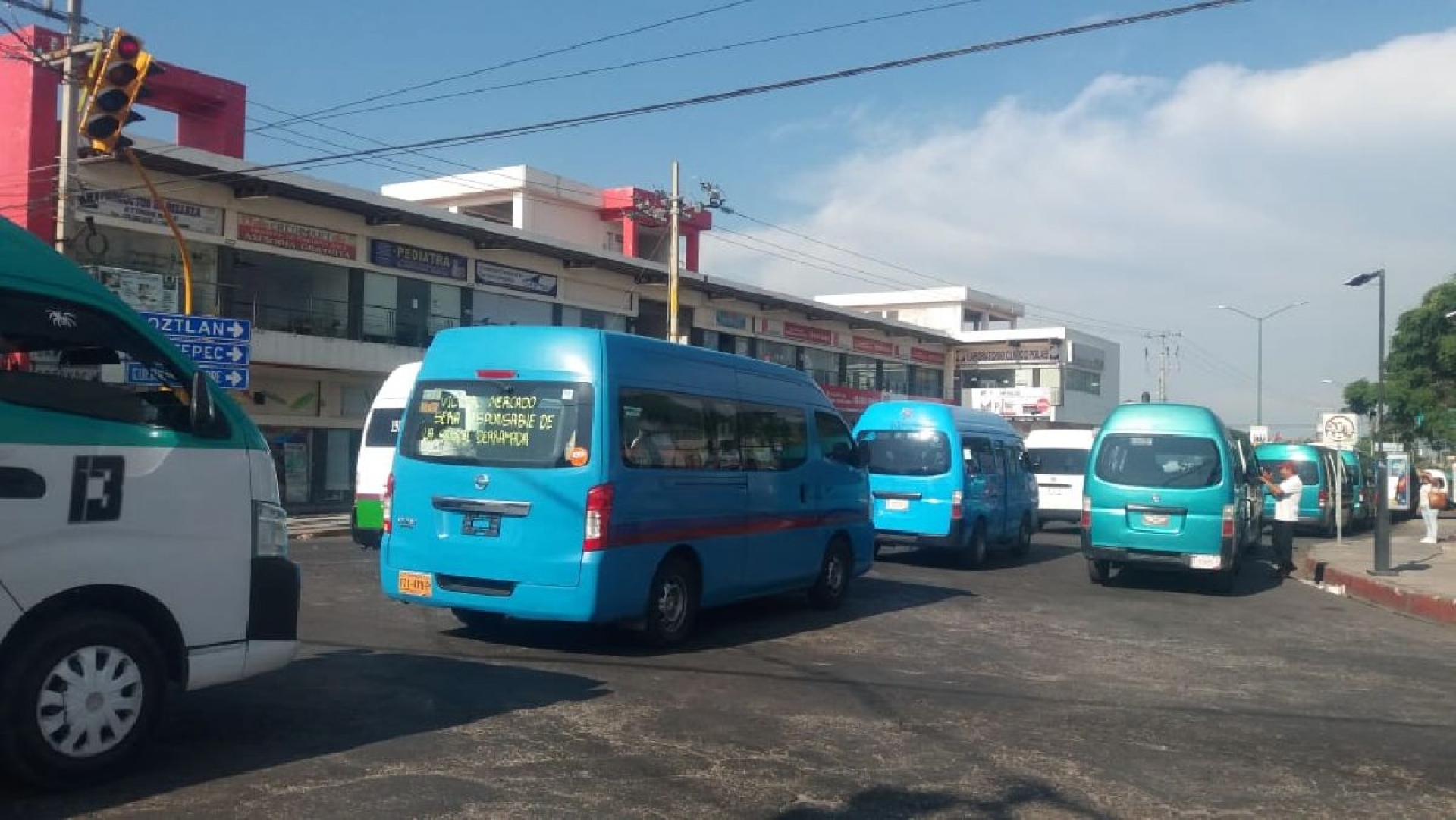 Transportistas piden legalizar permisos otorgados por Graco Ramírez