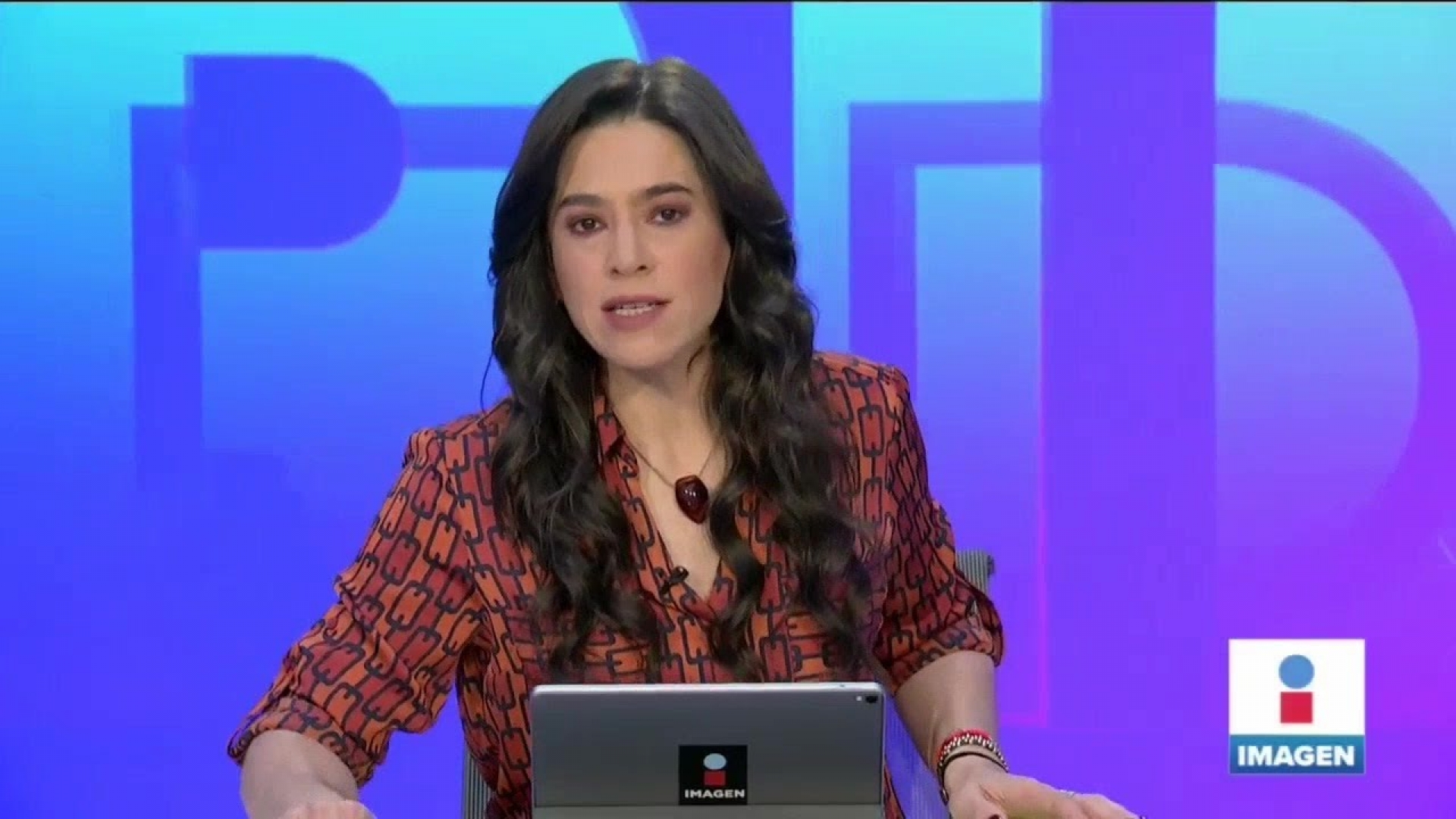 Yuriria Sierra confirma estar infectada de Covid-19