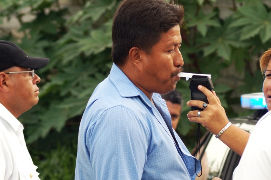 La CDHEM buscar participar en el alcoholímetro