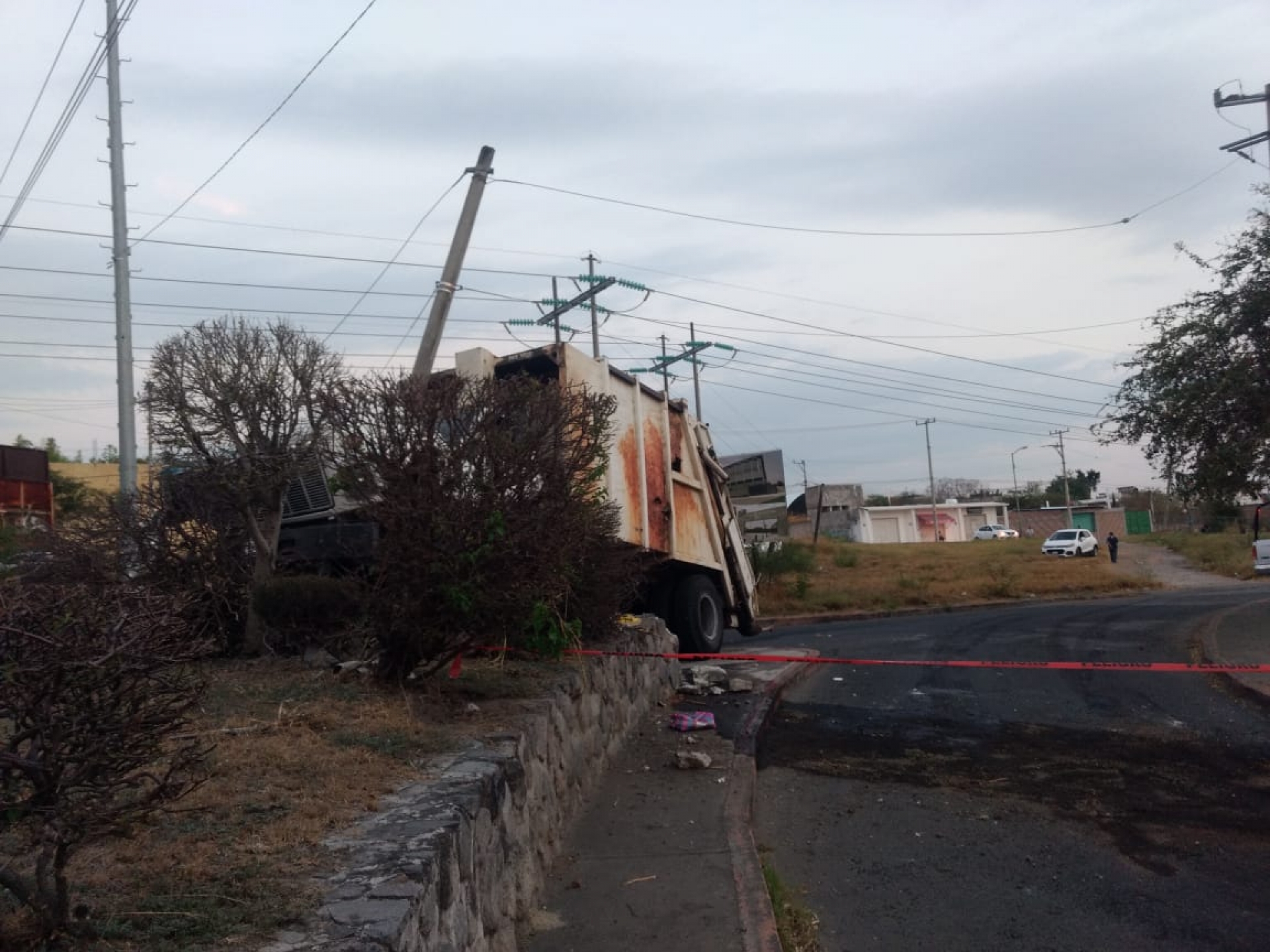 Informa CES sobre fuga de internos en Cereso Morelos; hay tres muertos y 10 heridos