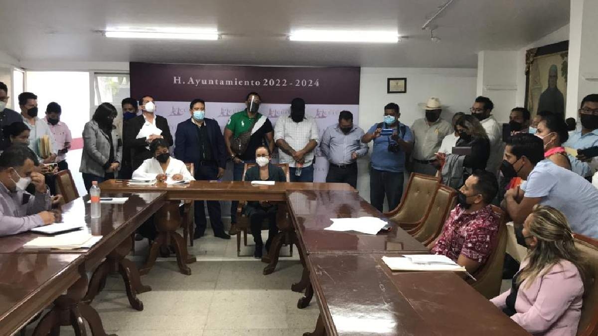 Sin llegar a acuerdos, integrantes del cabildo de Cuautla