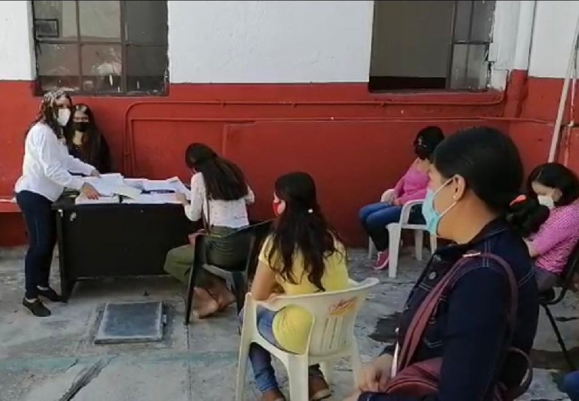 Promueven becas para estudiantes indígenas