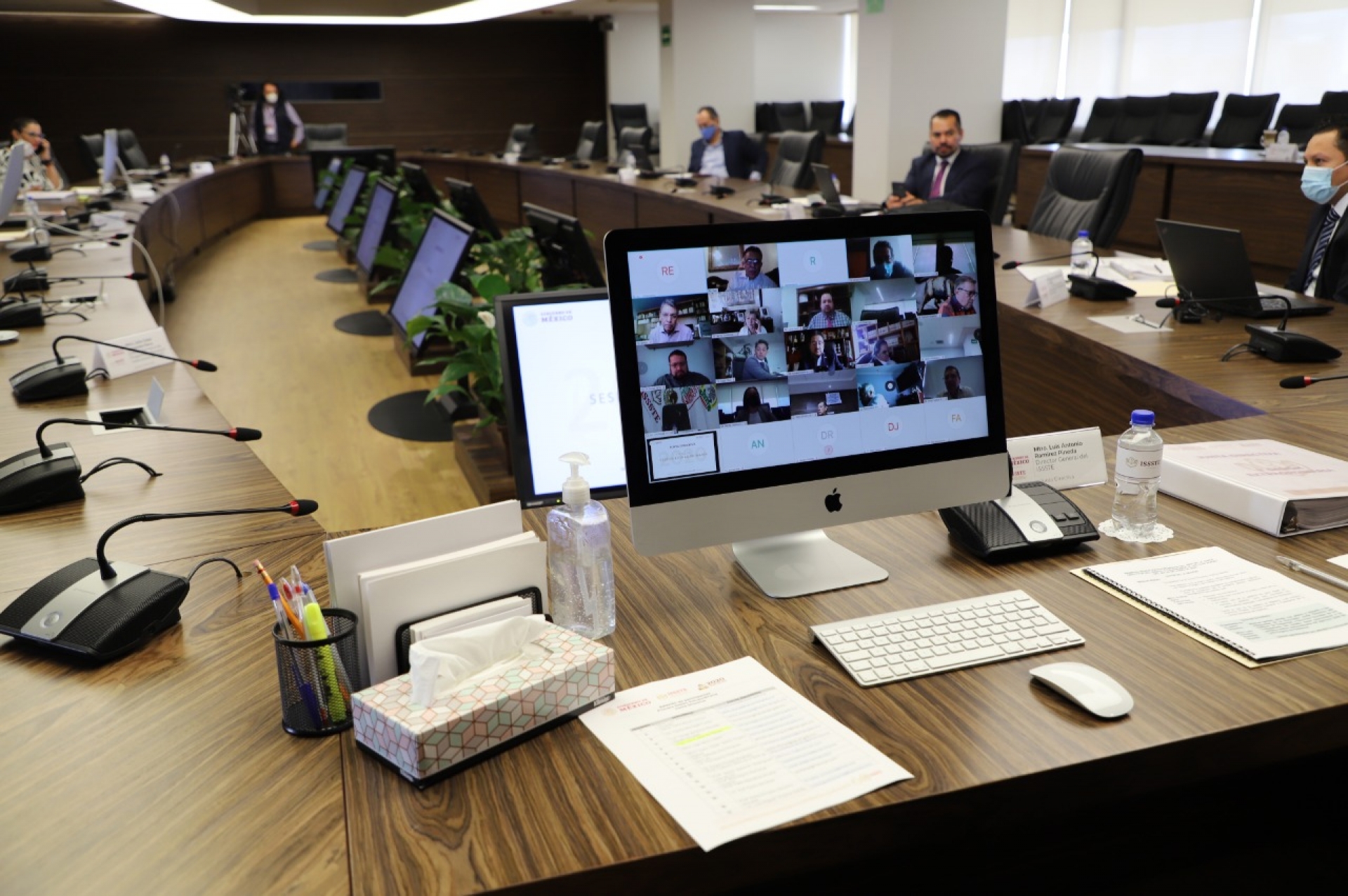 Aprueba junta directiva del ISSSTE inversión de cinco mil 389 mdp para equipar quirófanos