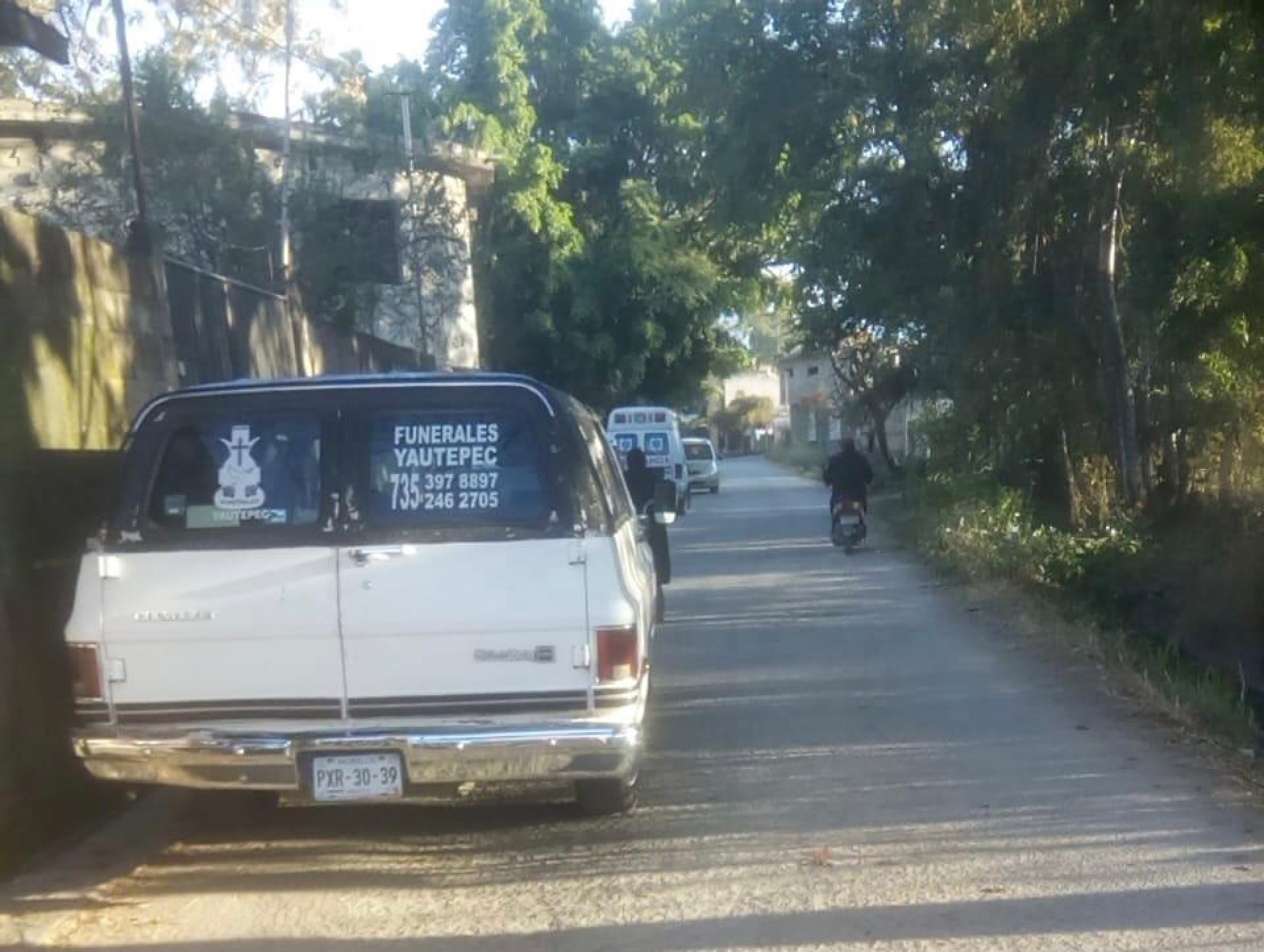 Encuentran el cadáver de un hombre en un apantle, en Yautepec
