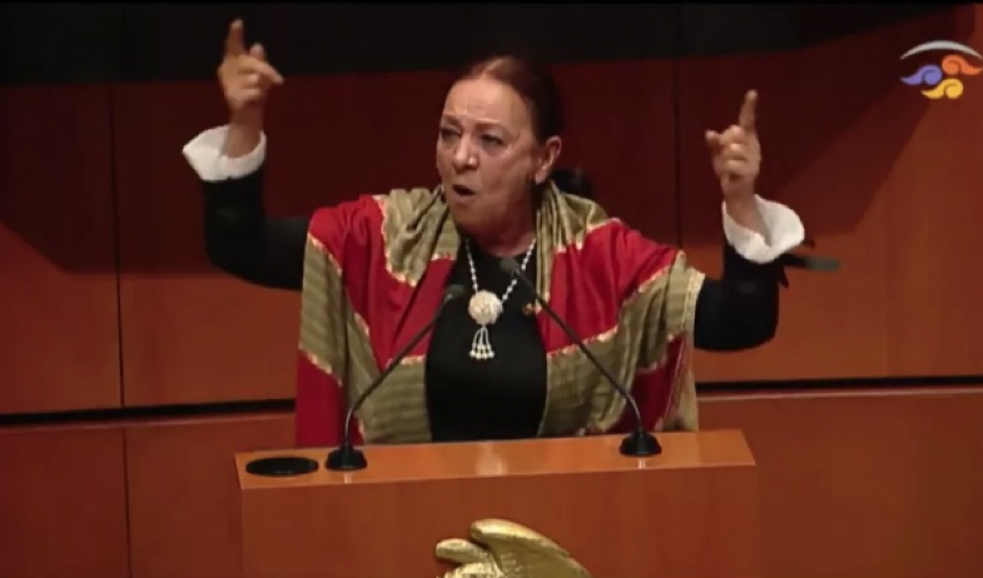 VIDEO: "No les tengo miedo cabrones": Senadora de Morena a opositores