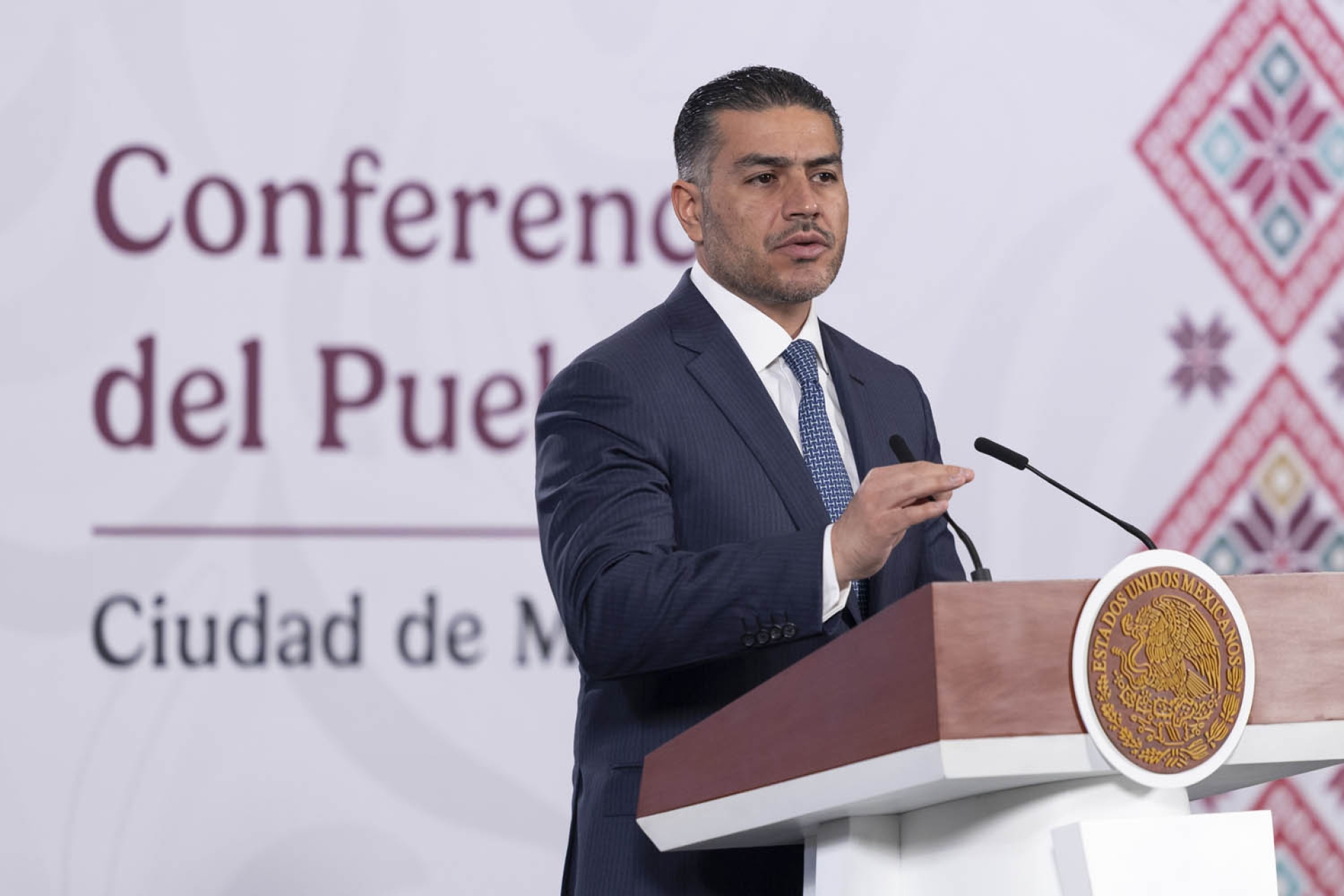 García Harfuch descarta terrorismo tras explosión de vehículo en Michoacán