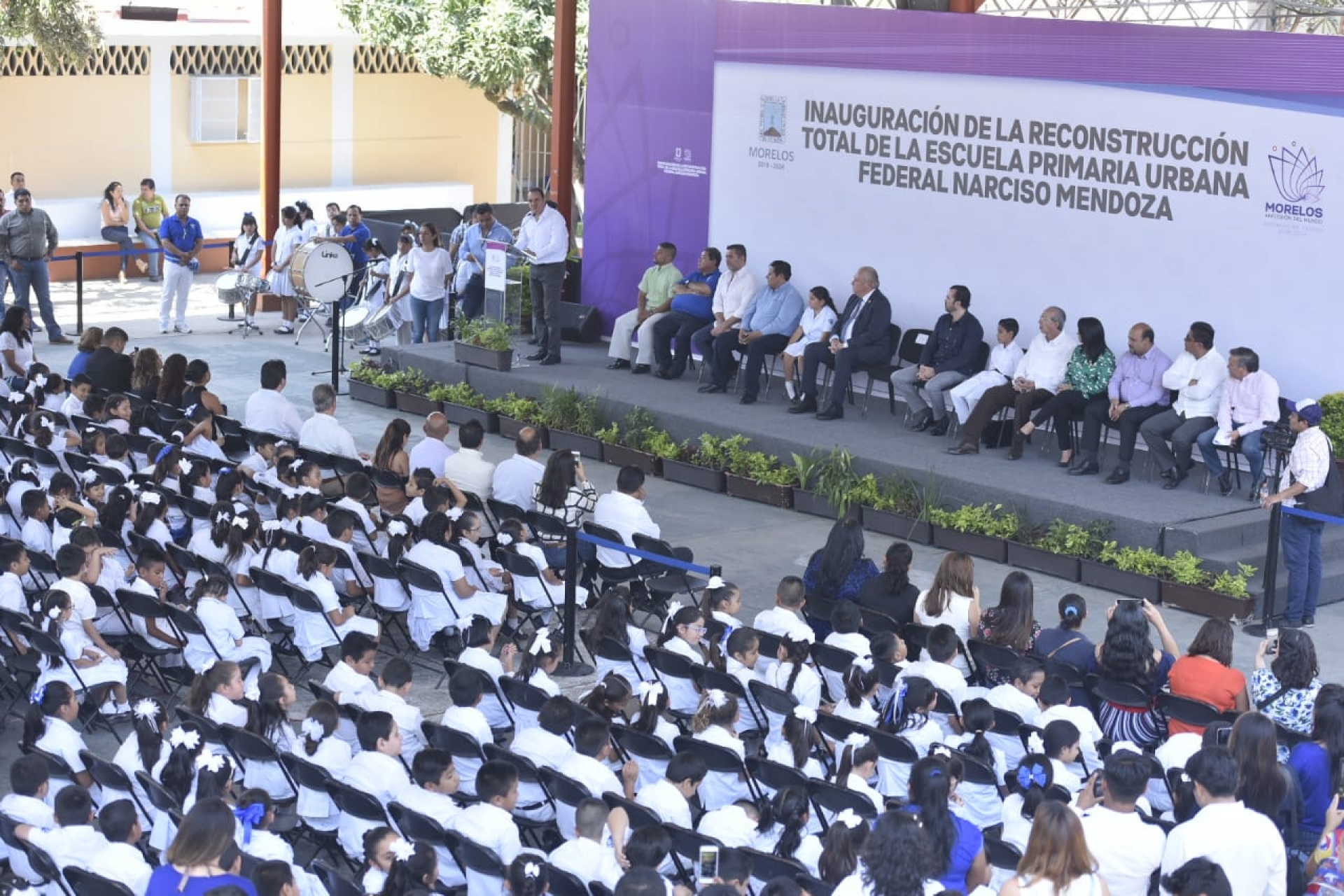 Inauguran reconstrucción de primaria 'Narciso Mendoza' en Cuautla