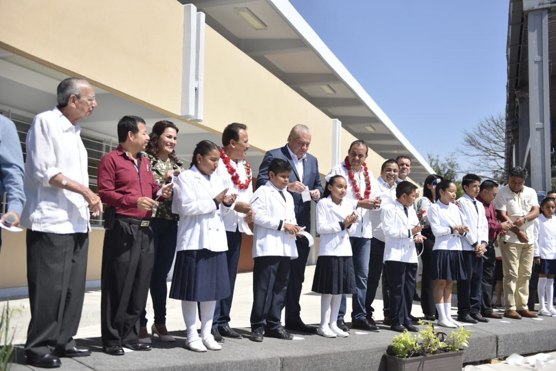 Entregan obras de reconstrucción de escuela primaria en Axochiapan