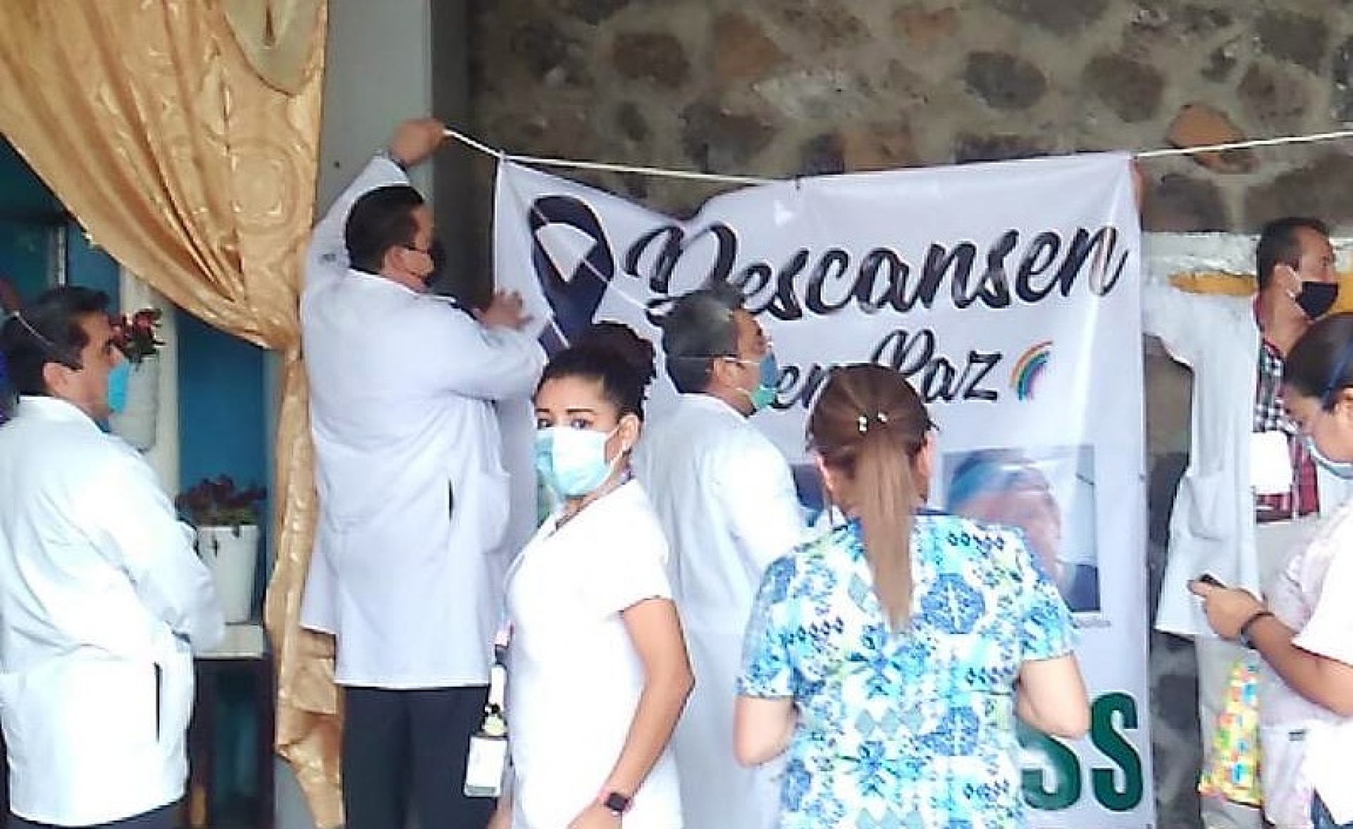 Demanda justicia personal del IMSS ante homicidio de tres médicos en Tilzapotla
