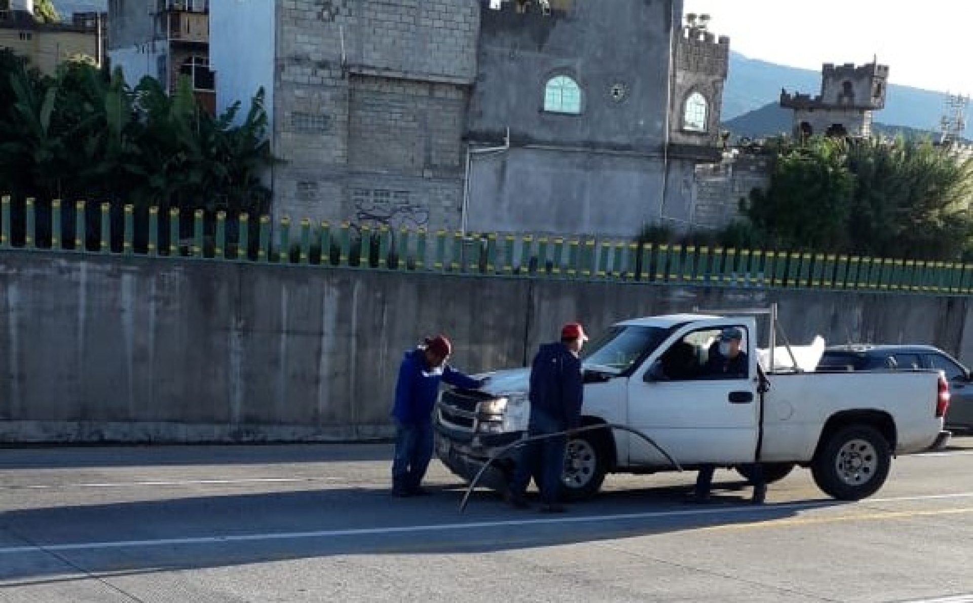 Accidente en el paso exprés